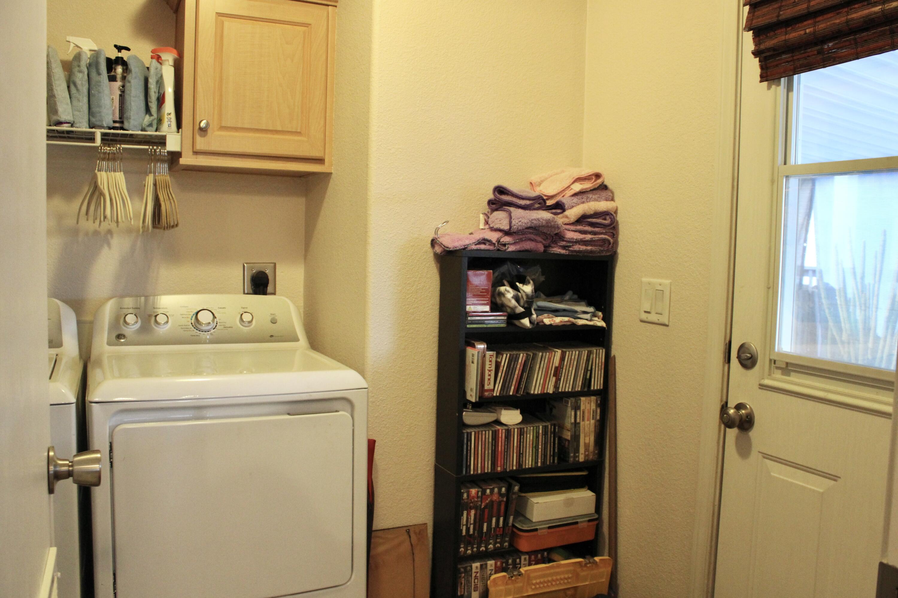 100 S Westwood St #17, Porterville, CA 93257