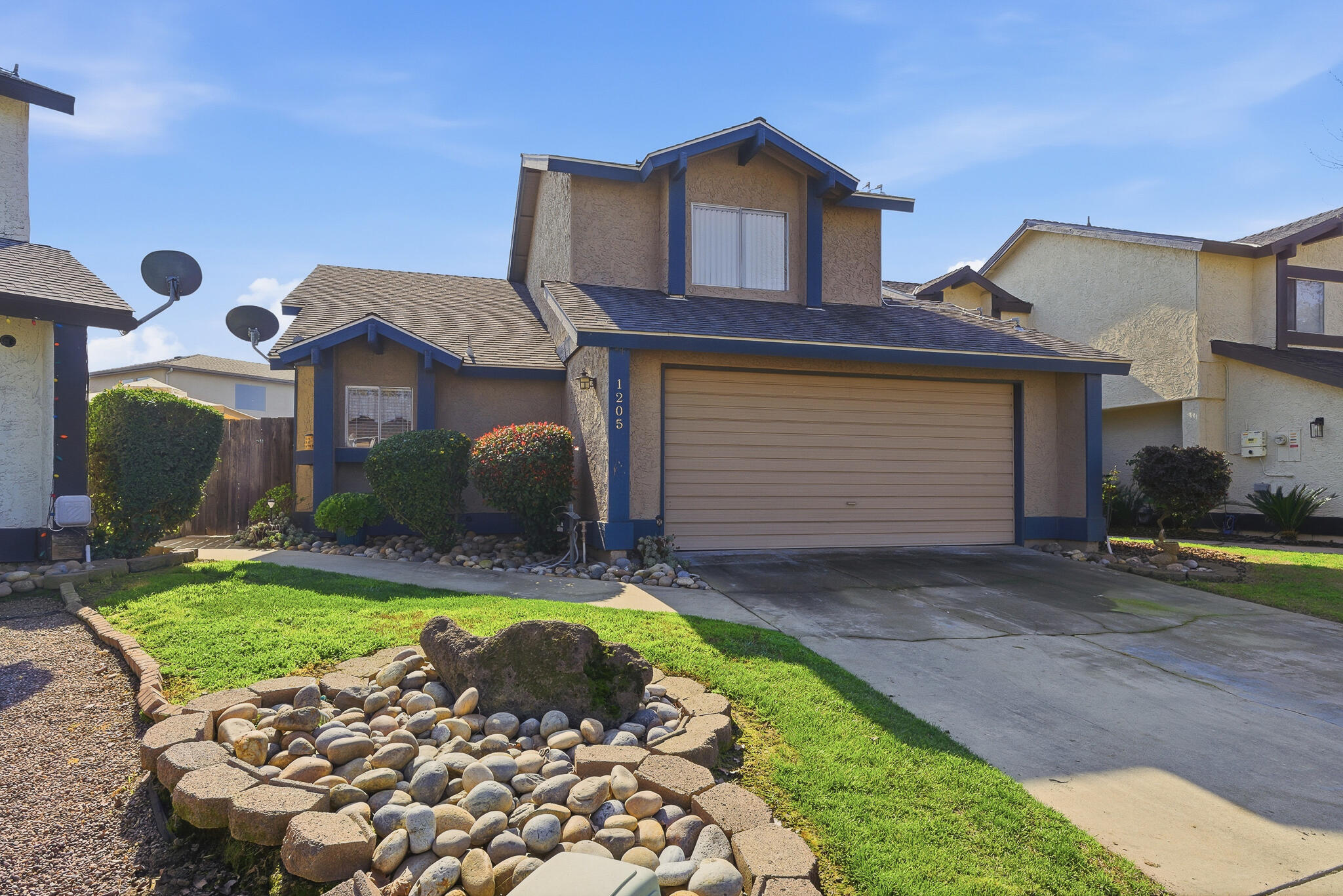 1205 E Ferguson Ave, Visalia, CA 93292