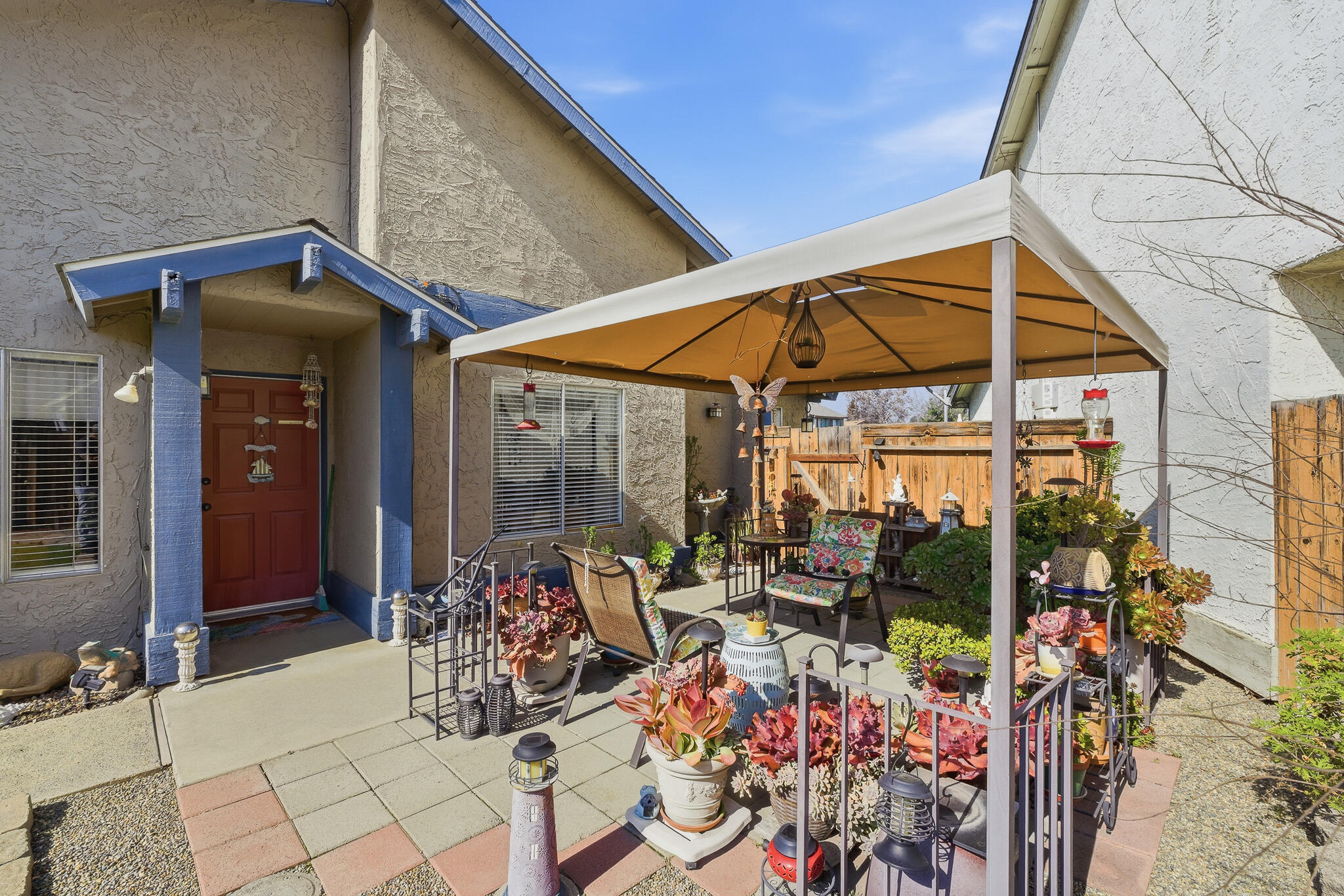 1205 E Ferguson Ave, Visalia, CA 93292