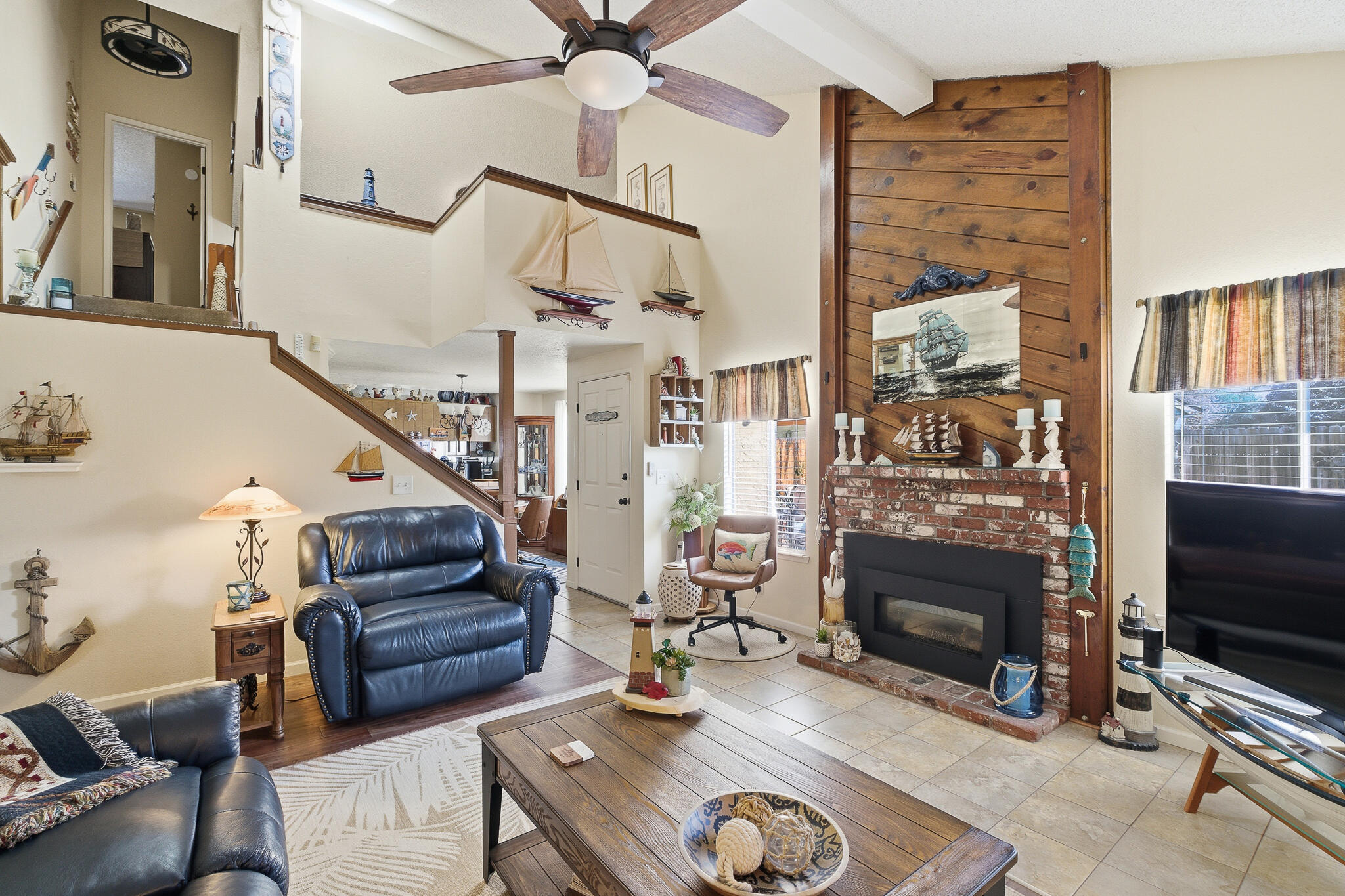 1205 E Ferguson Ave, Visalia, CA 93292