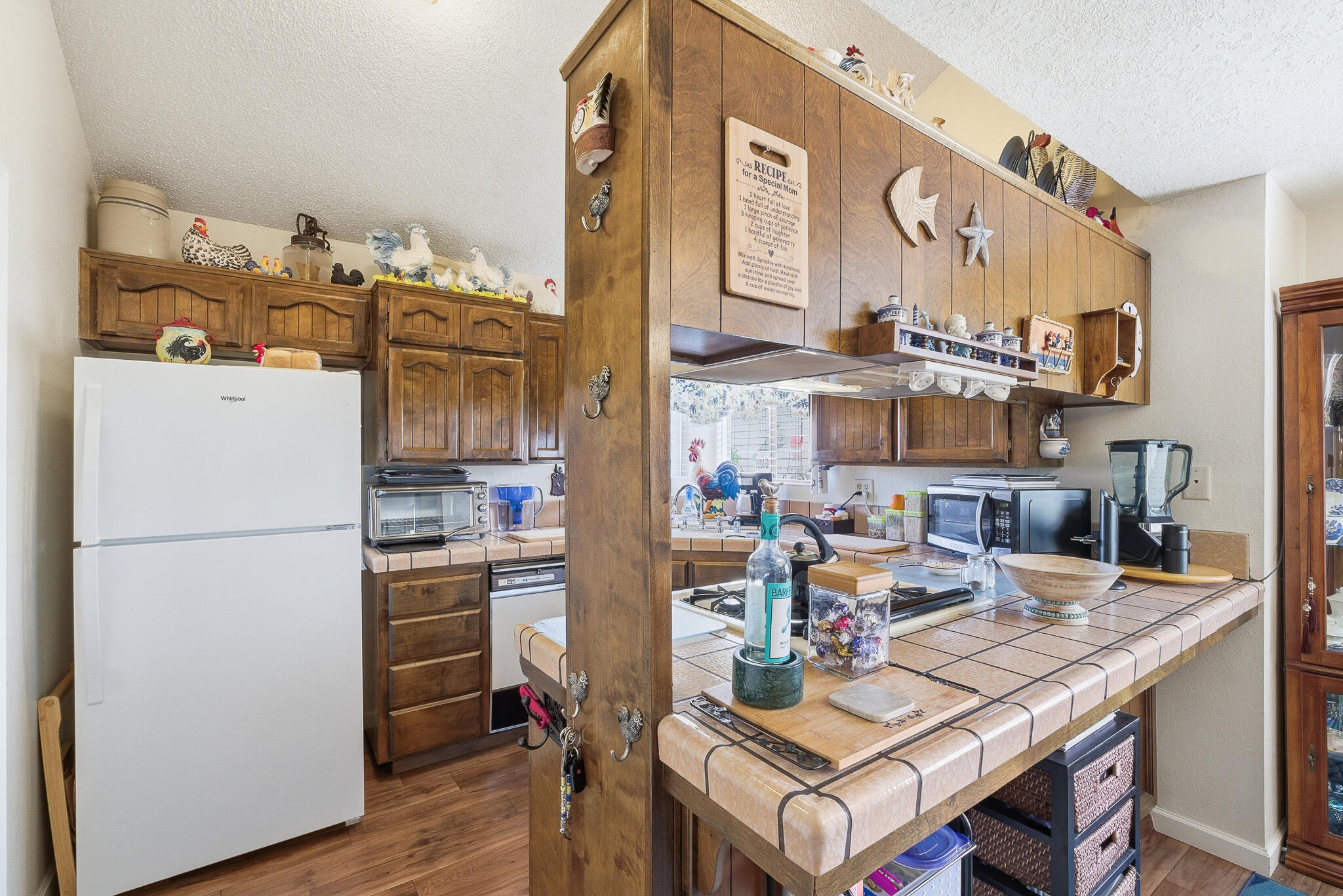 1205 E Ferguson Ave, Visalia, CA 93292