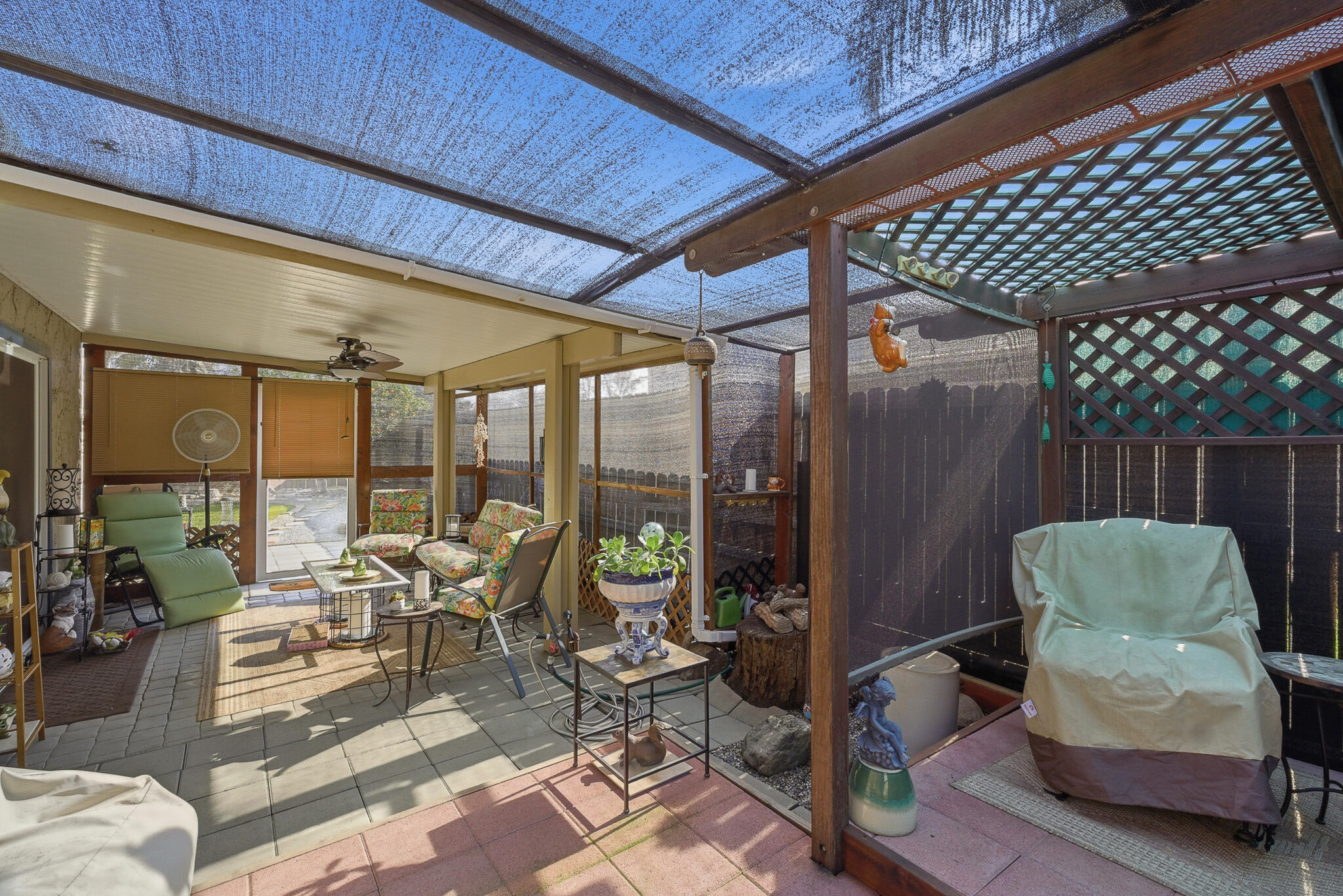 1205 E Ferguson Ave, Visalia, CA 93292