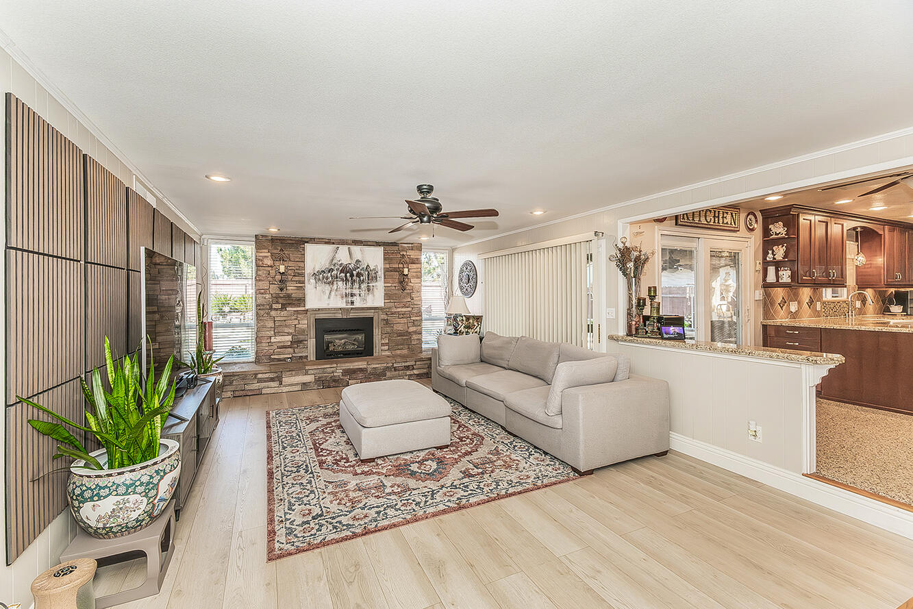 5644 N Hazel Ave, Fresno, CA 93711