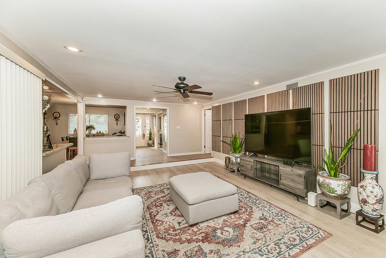 5644 N Hazel Ave, Fresno, CA 93711