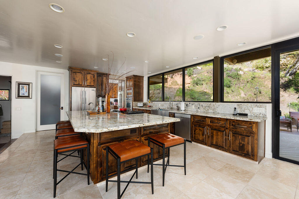 48250 S Fork Dr, Three Rivers, CA 93271