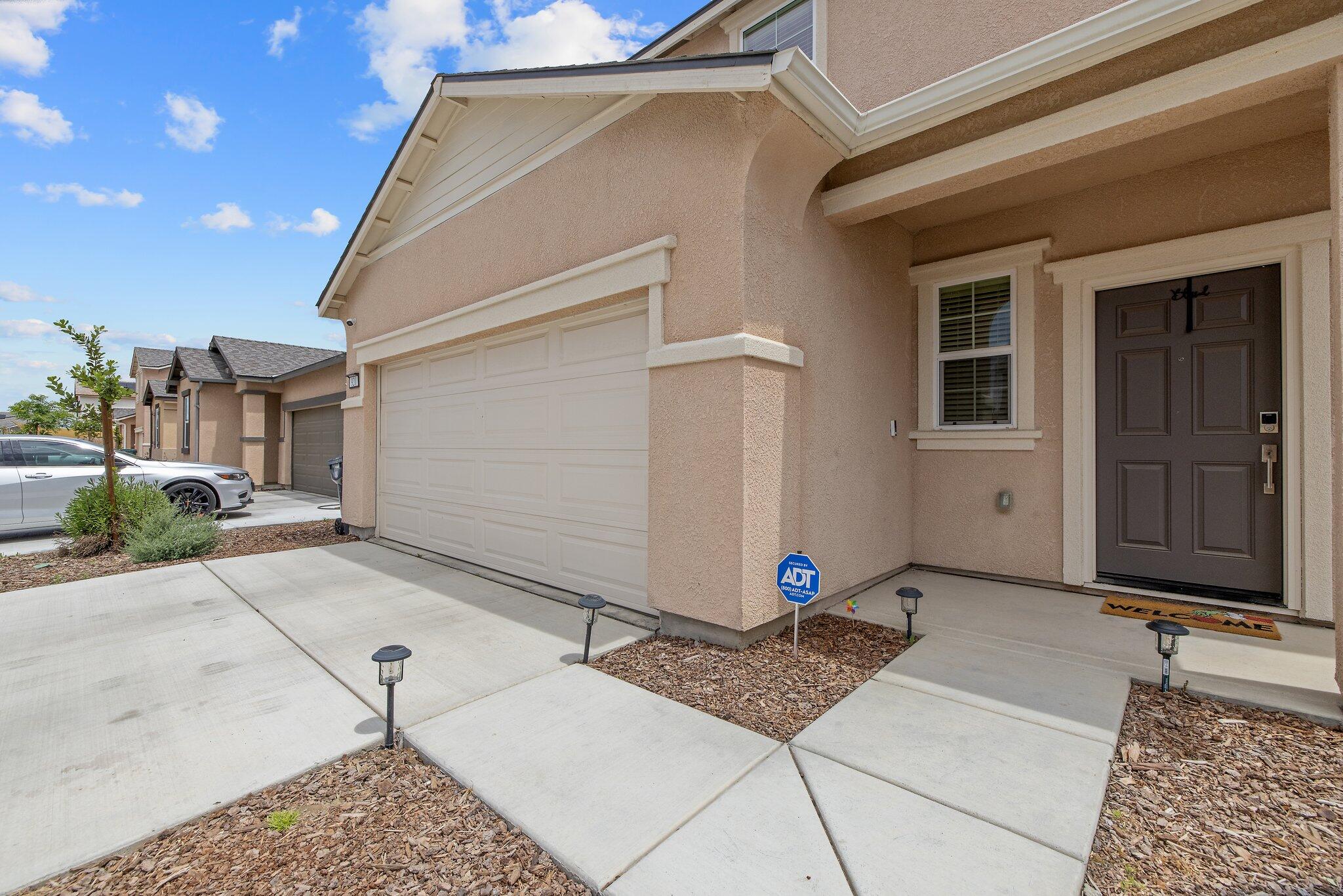 920 Maricopa St, Tulare, CA 93274