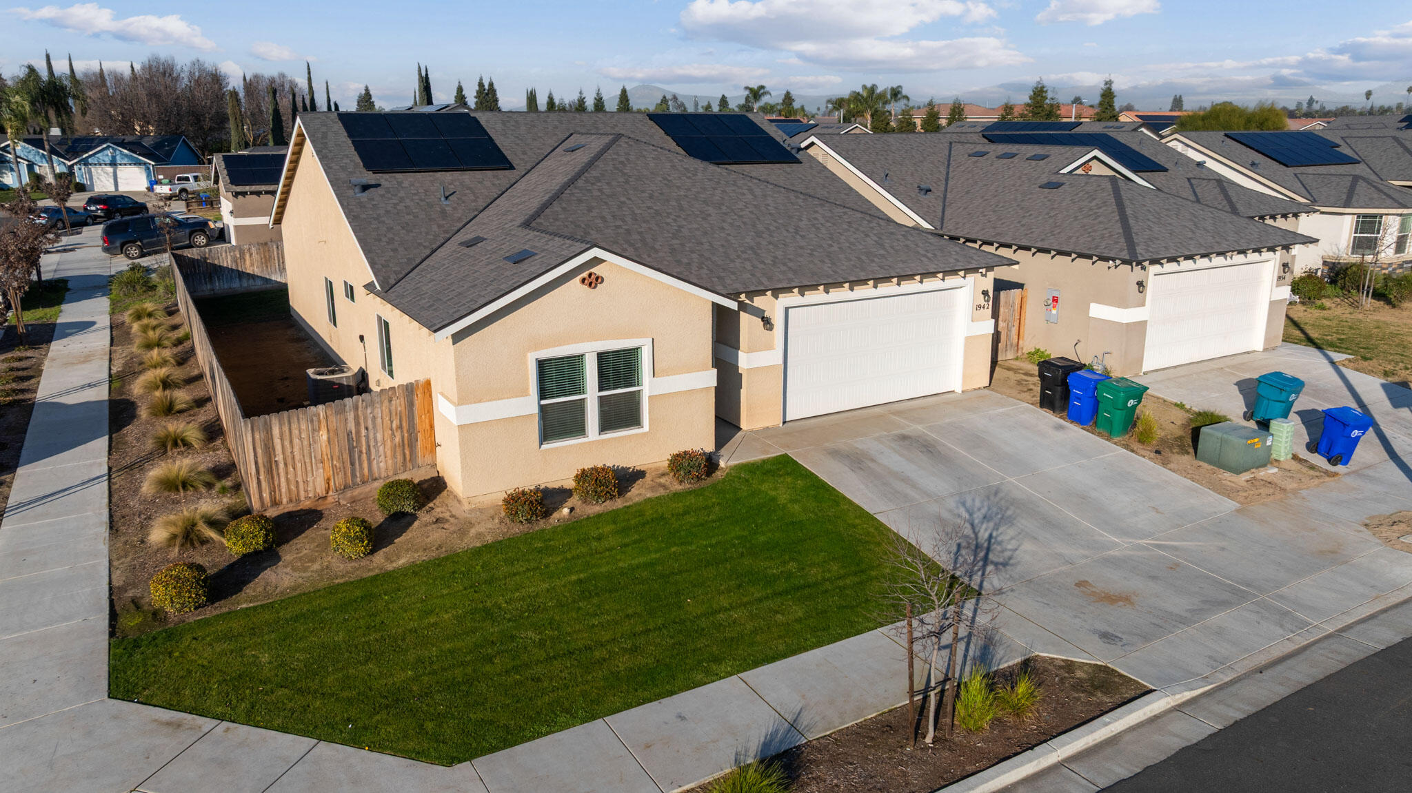 1942 W Date Ave, Porterville, CA 93257