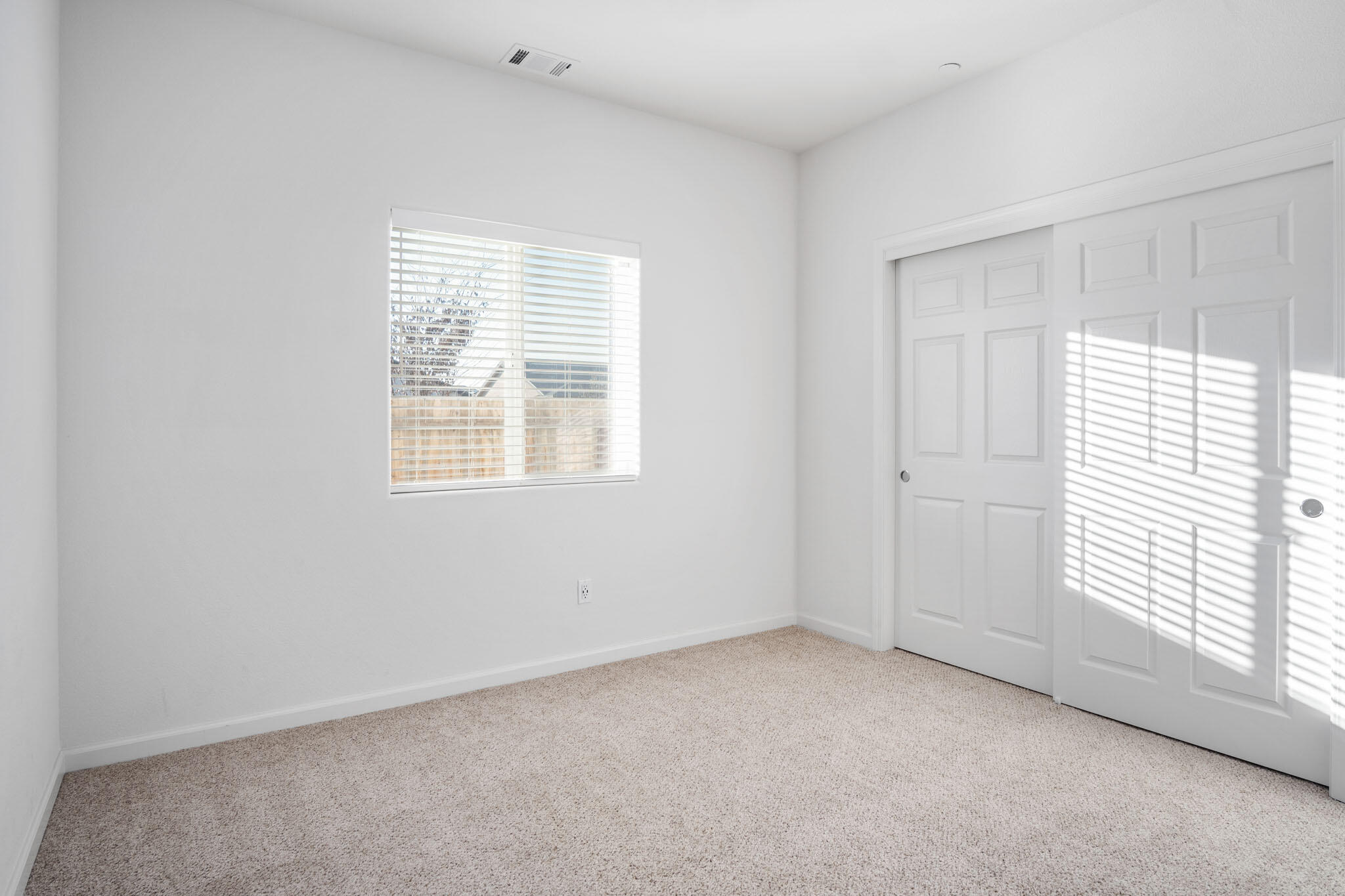 1942 W Date Ave, Porterville, CA 93257