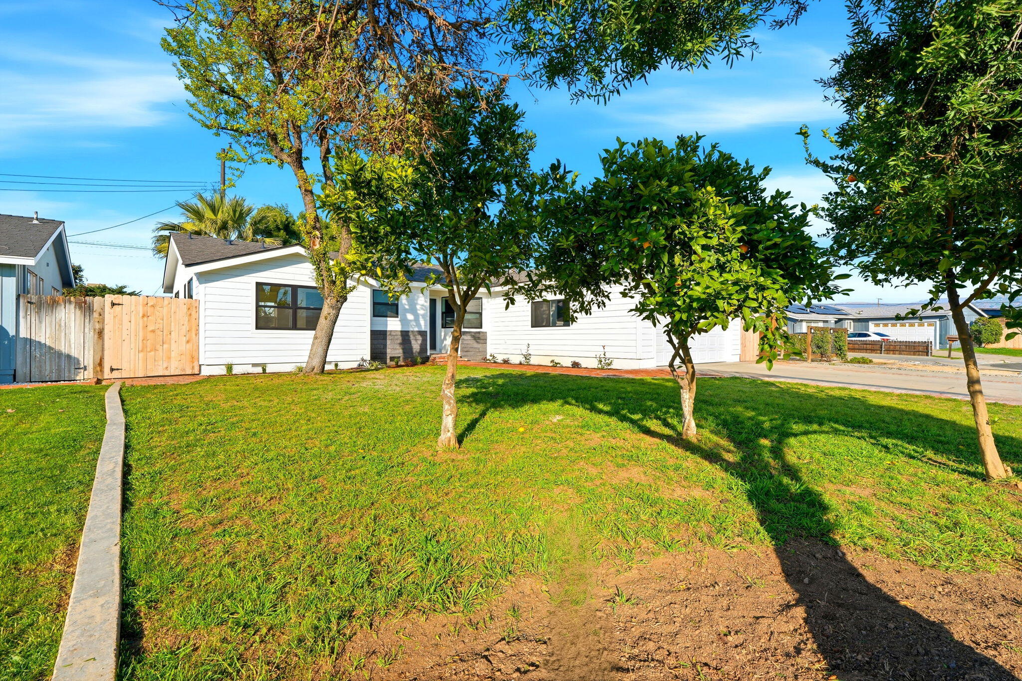 109 Whittier Ct, Exeter, CA 93221