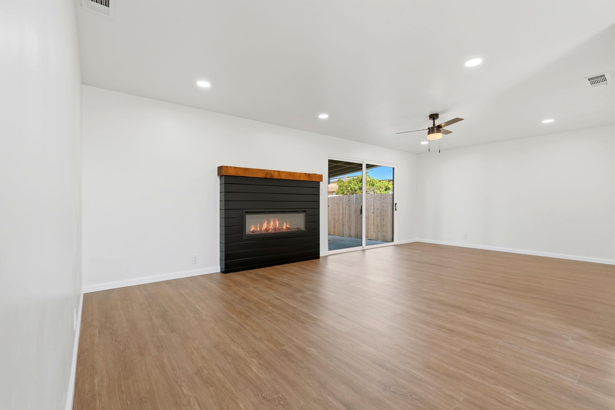 109 Whittier Ct, Exeter, CA 93221