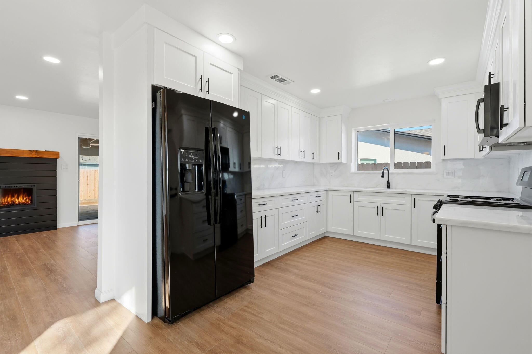 109 Whittier Ct, Exeter, CA 93221