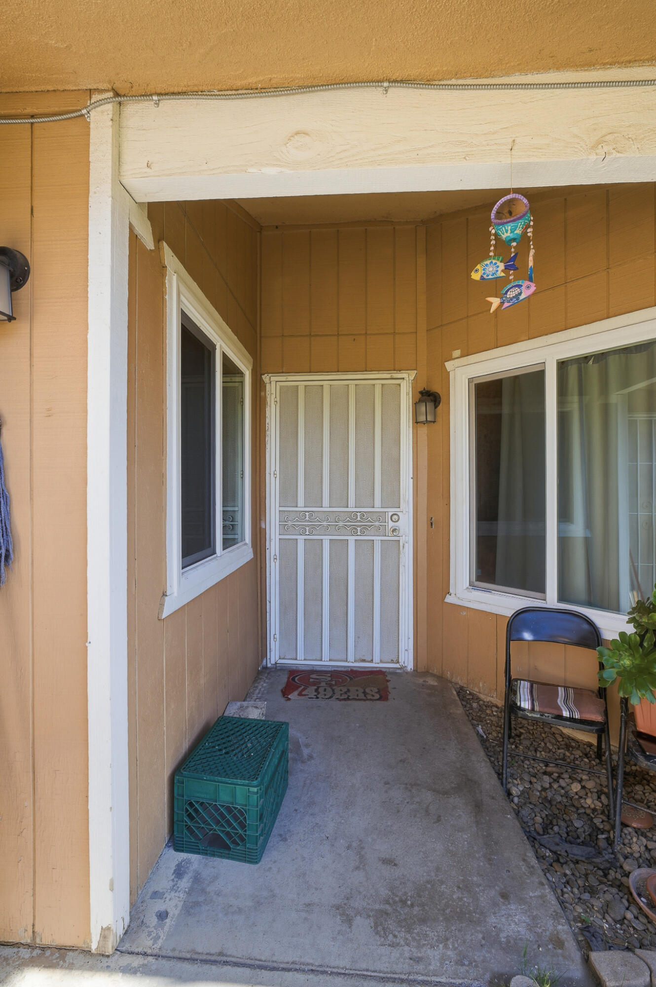 2580 N Knoll Ave, Fresno, CA 93722