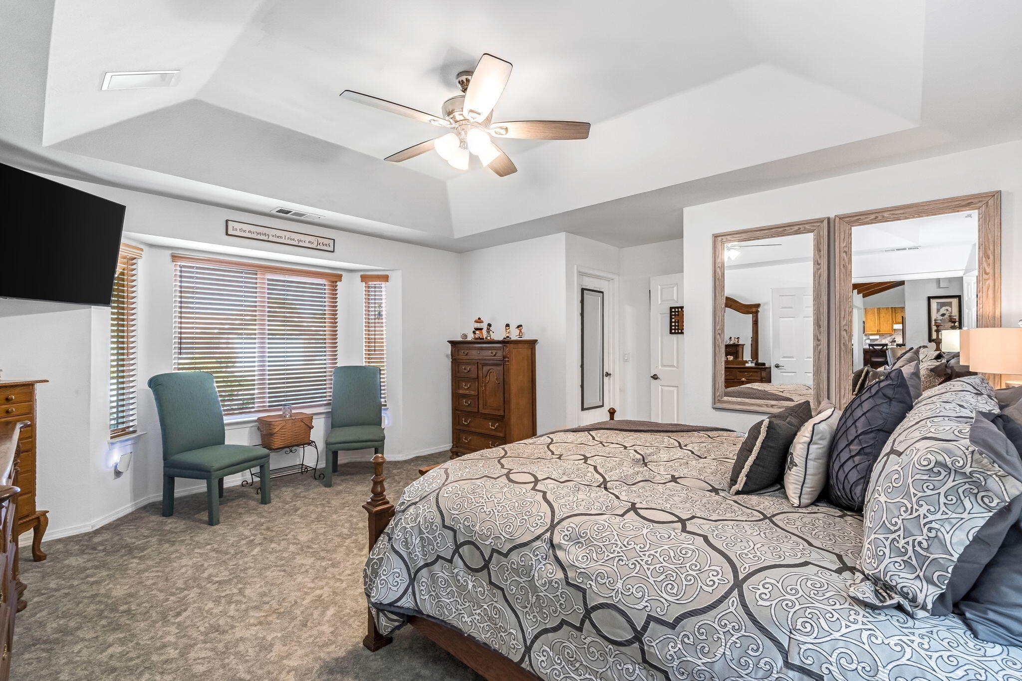 1405 Lincon Ln, Lemoore, CA 93245