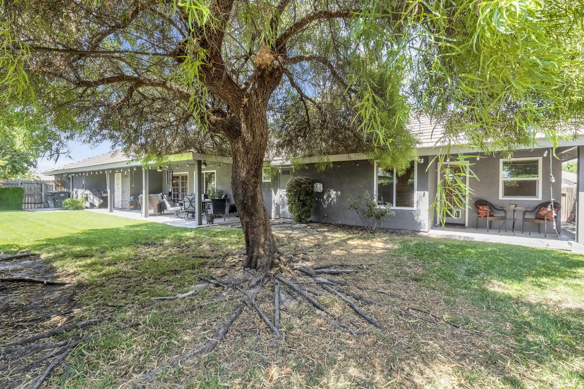 1405 Lincon Ln, Lemoore, CA 93245