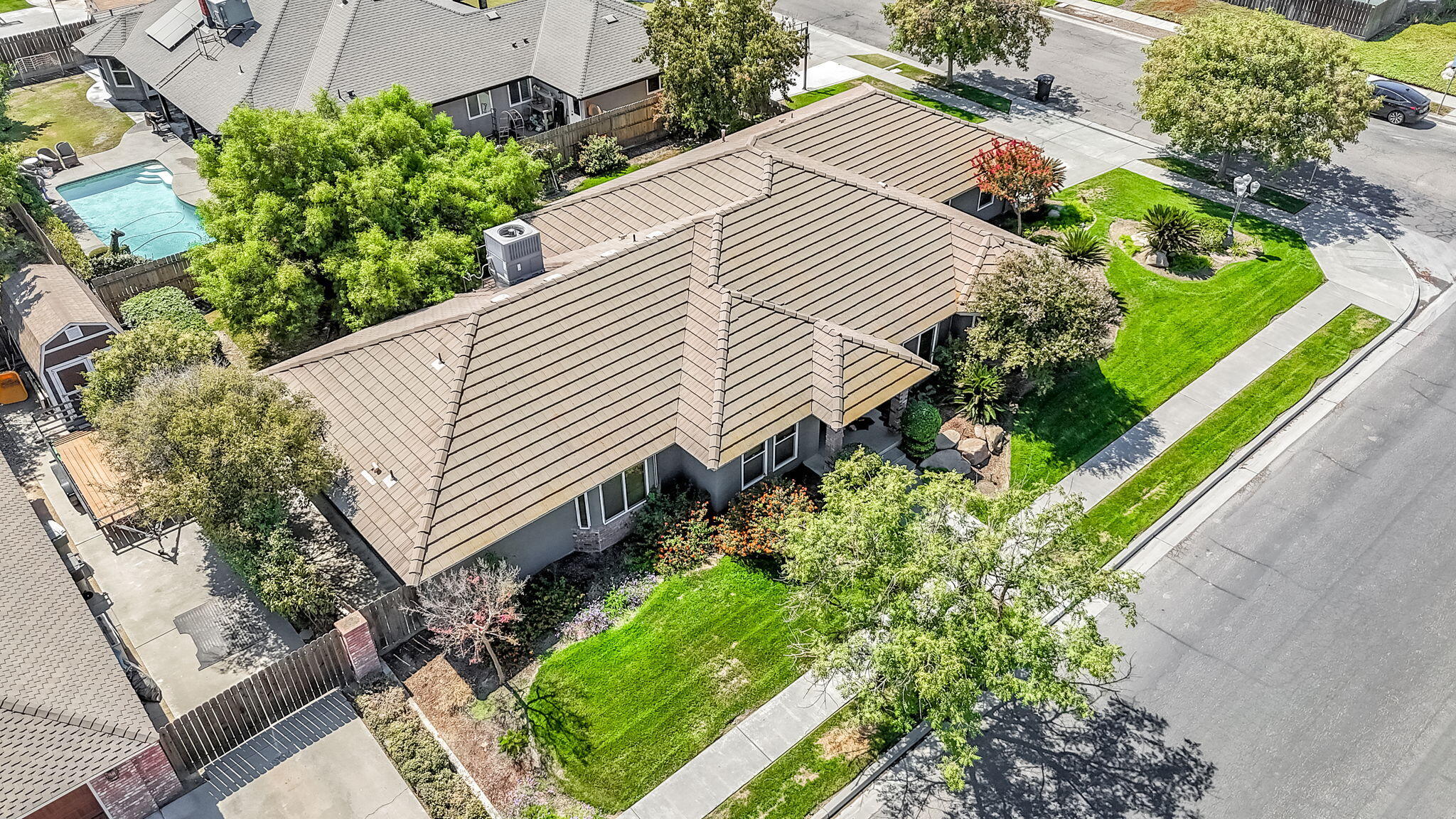 1405 Lincon Ln, Lemoore, CA 93245