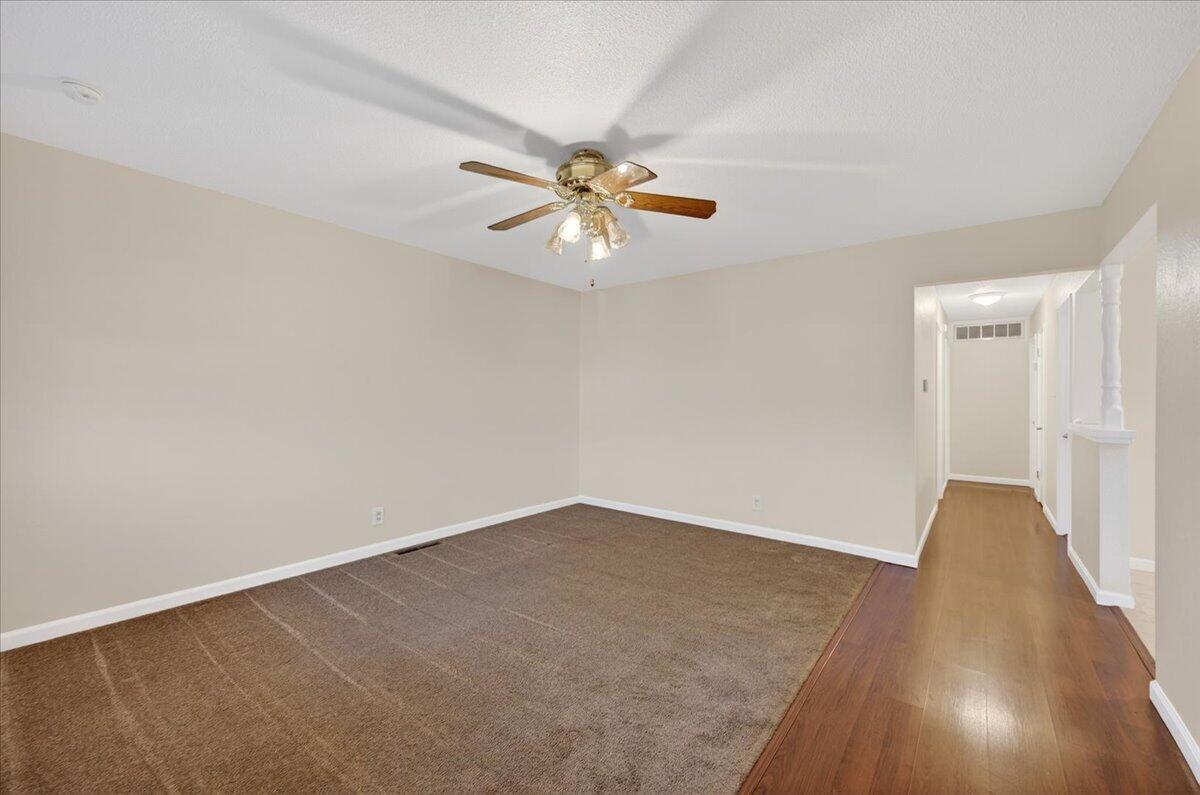 1335 Cindy Ave, Clovis, CA 93612