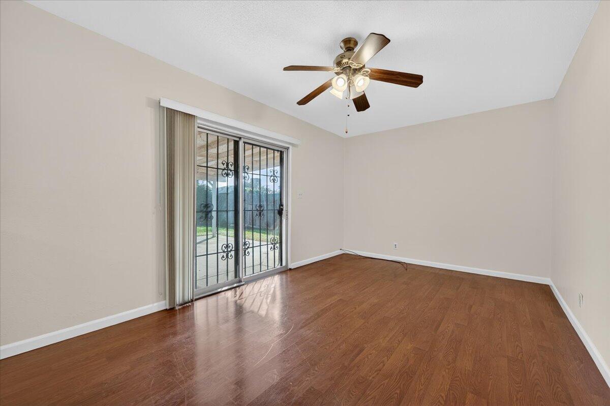 1335 Cindy Ave, Clovis, CA 93612