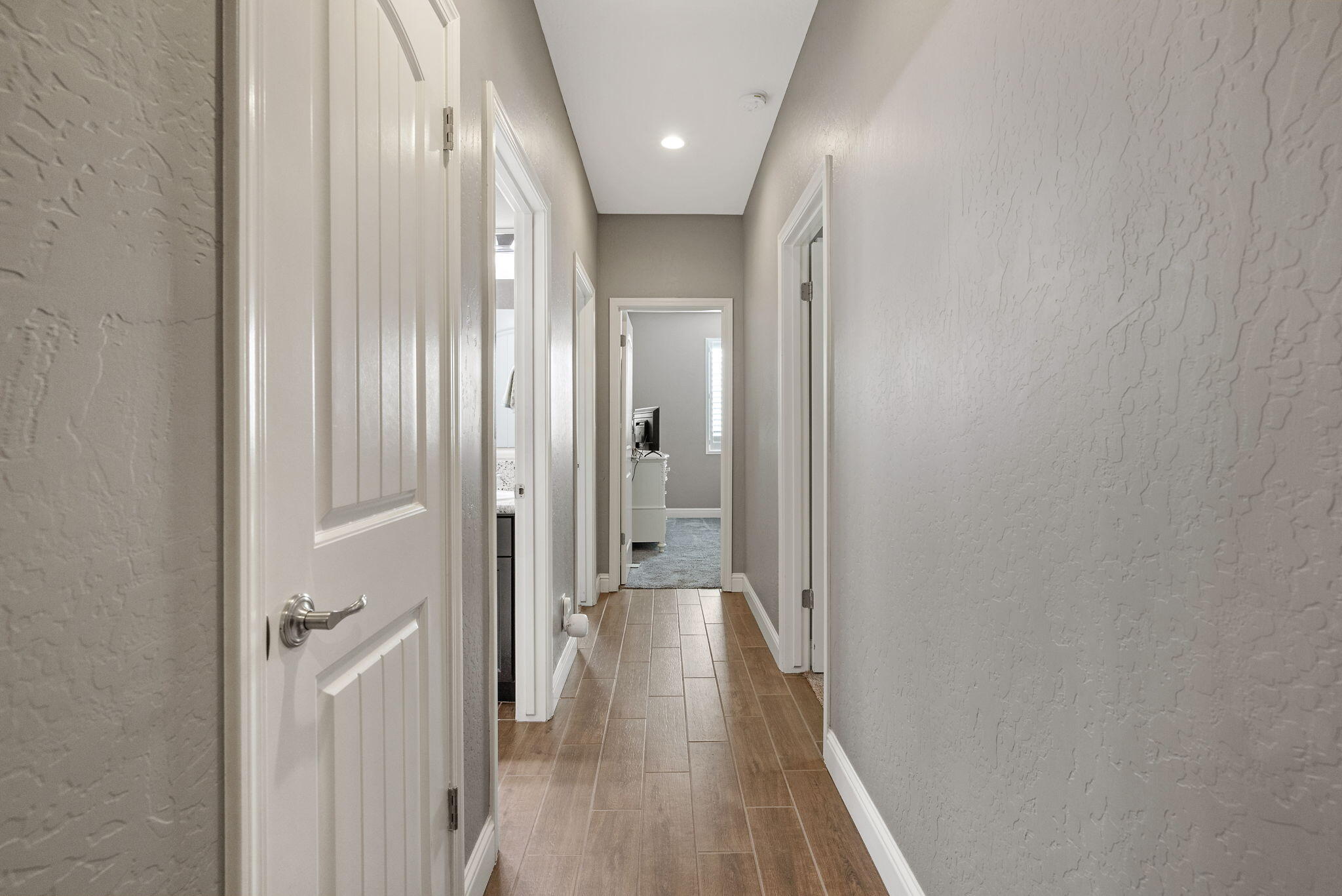 3430 Spring Sails Ave, Tulare, CA 93274