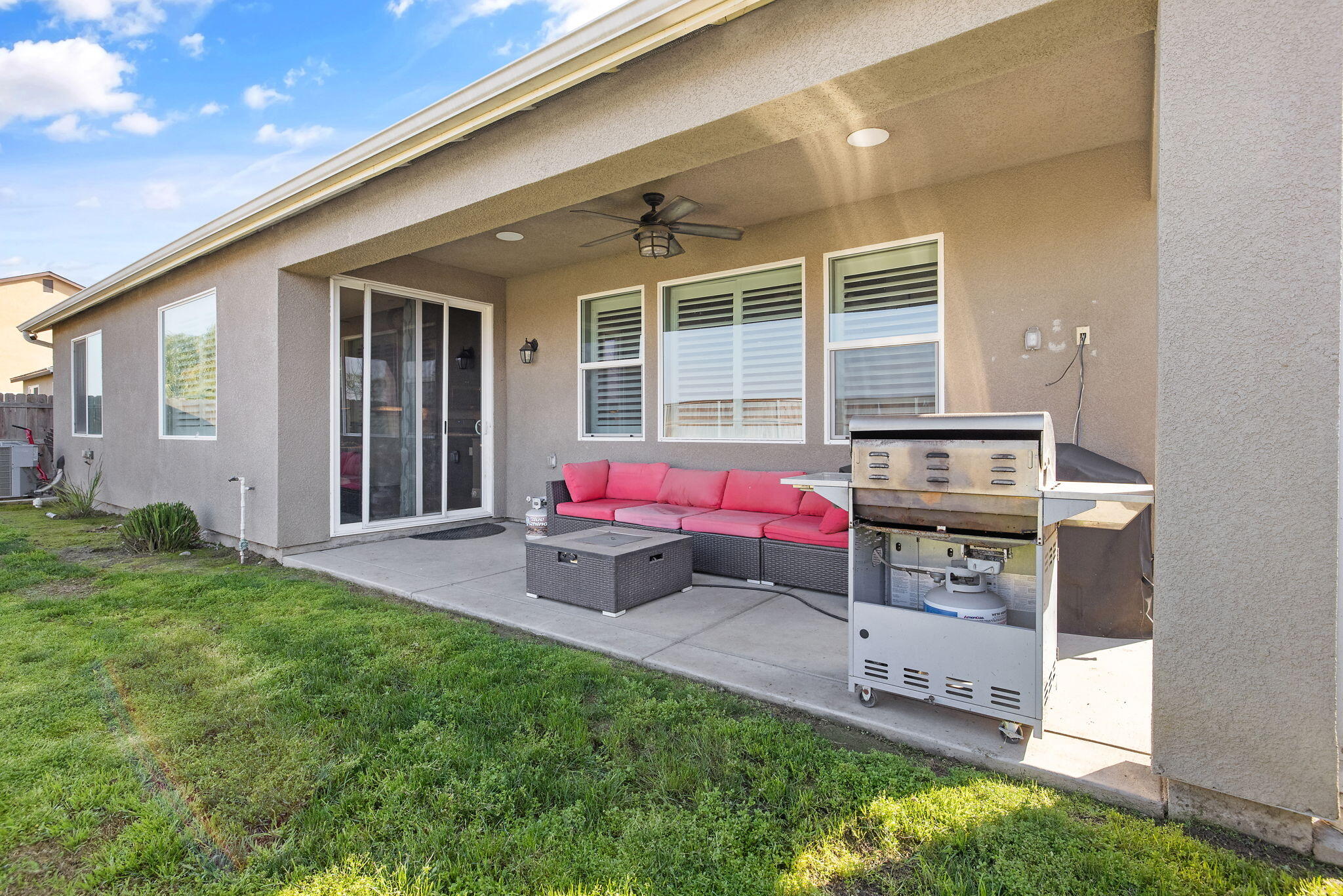 3430 Spring Sails Ave, Tulare, CA 93274