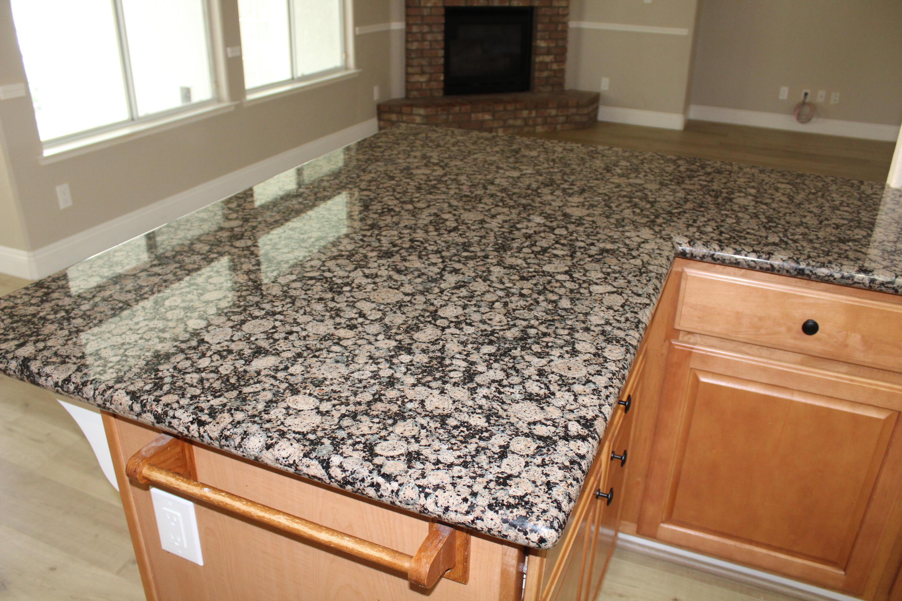 5222 W W Lark Ct, Visalia, CA 93291