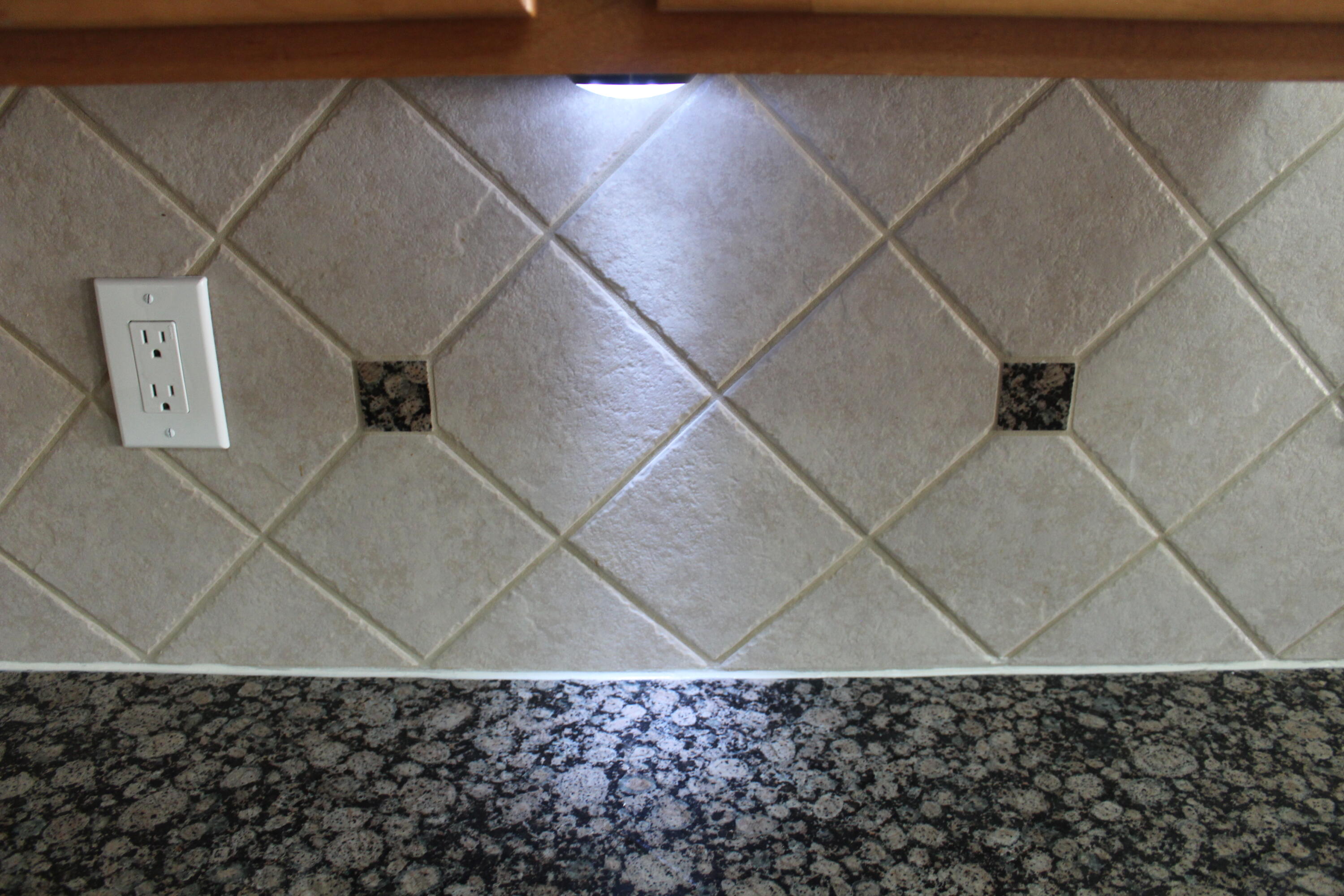 5222 W W Lark Ct, Visalia, CA 93291