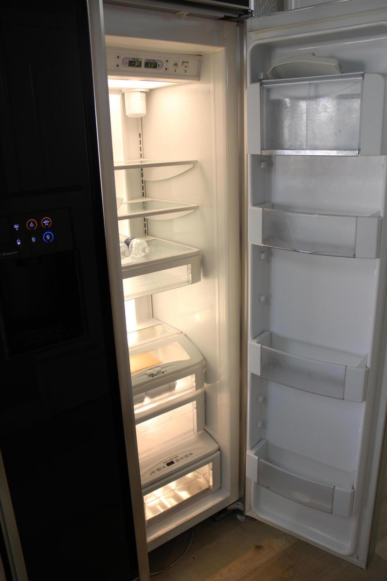 5222 W W Lark Ct, Visalia, CA 93291