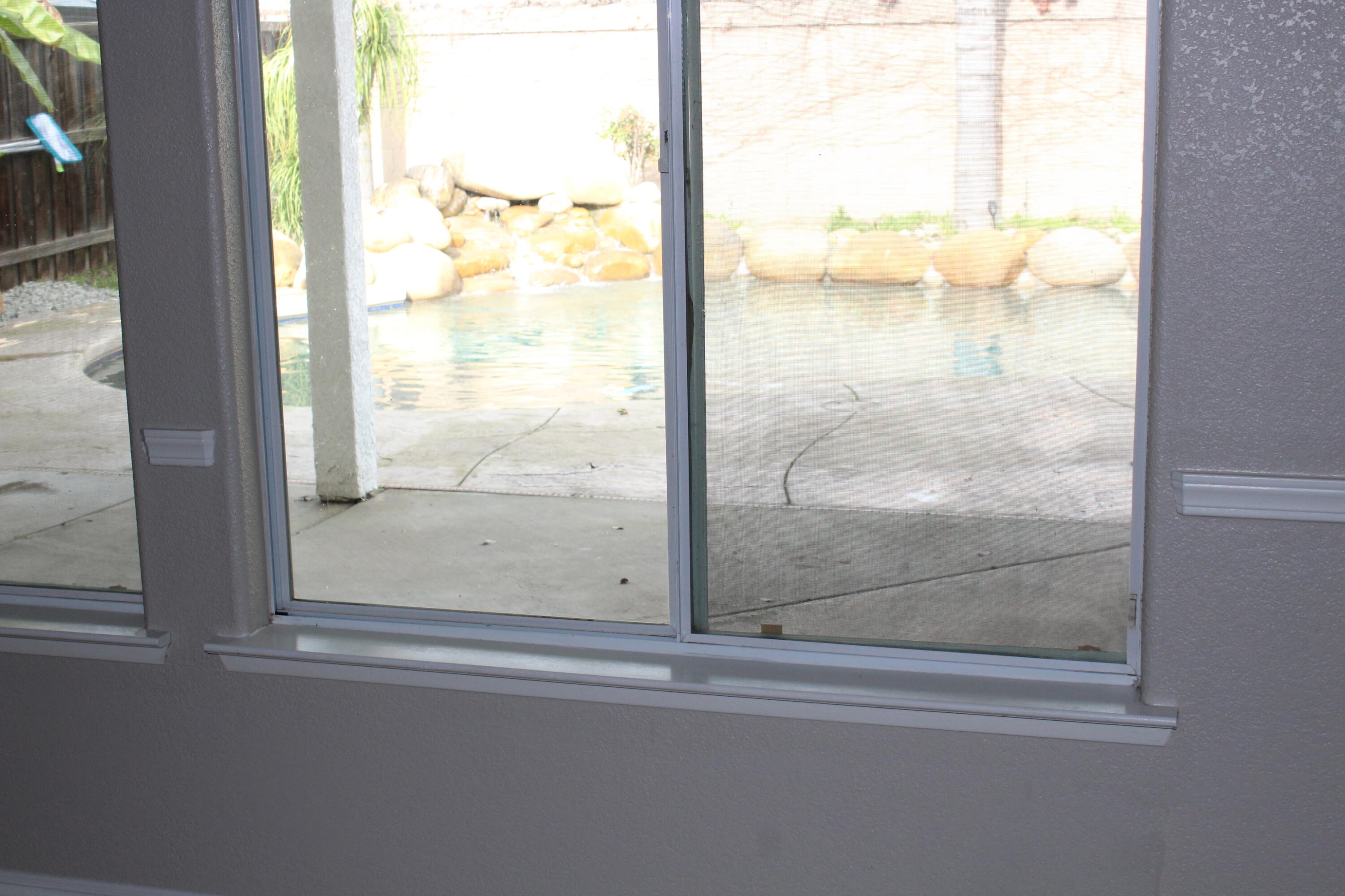 5222 W W Lark Ct, Visalia, CA 93291