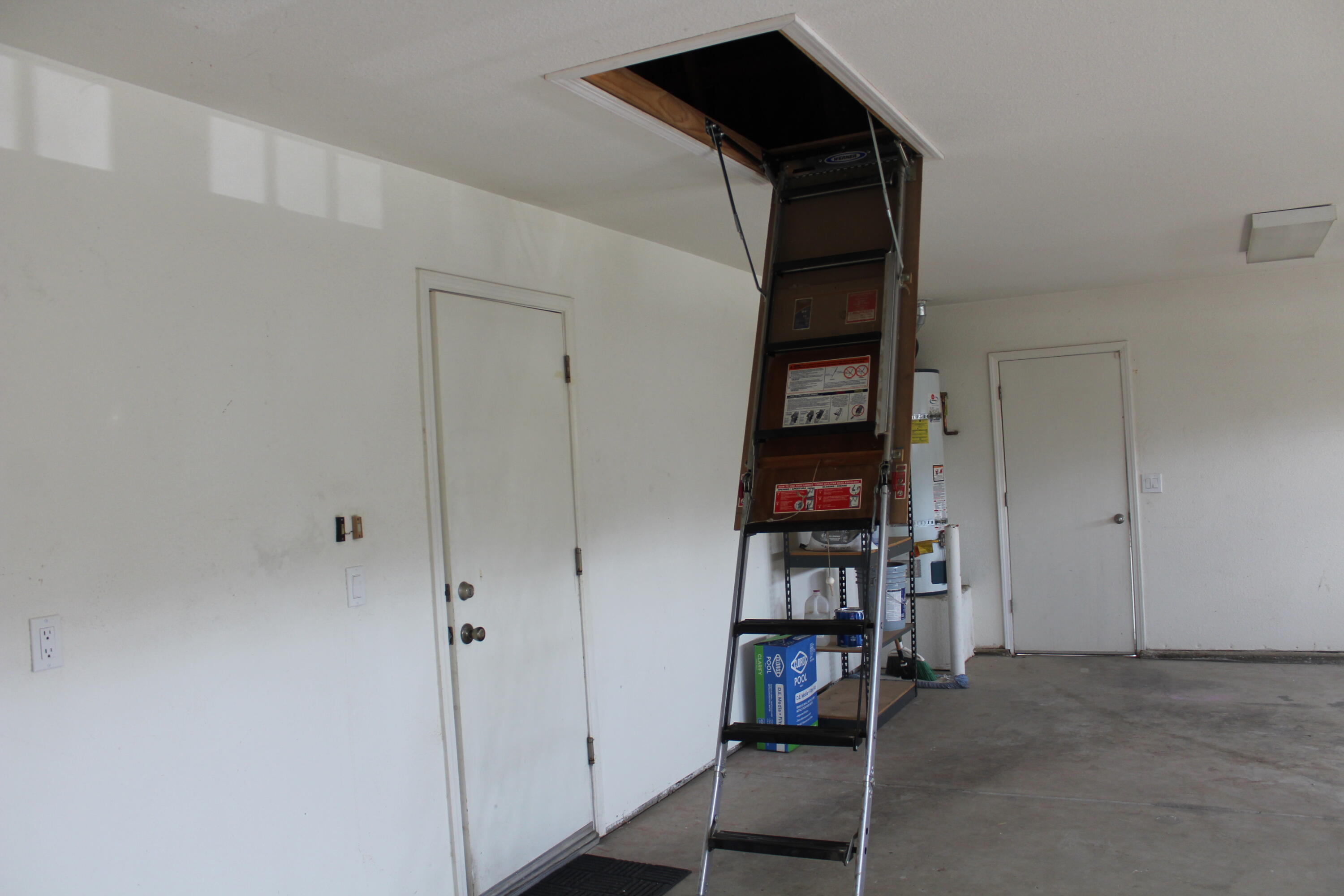 5222 W W Lark Ct, Visalia, CA 93291