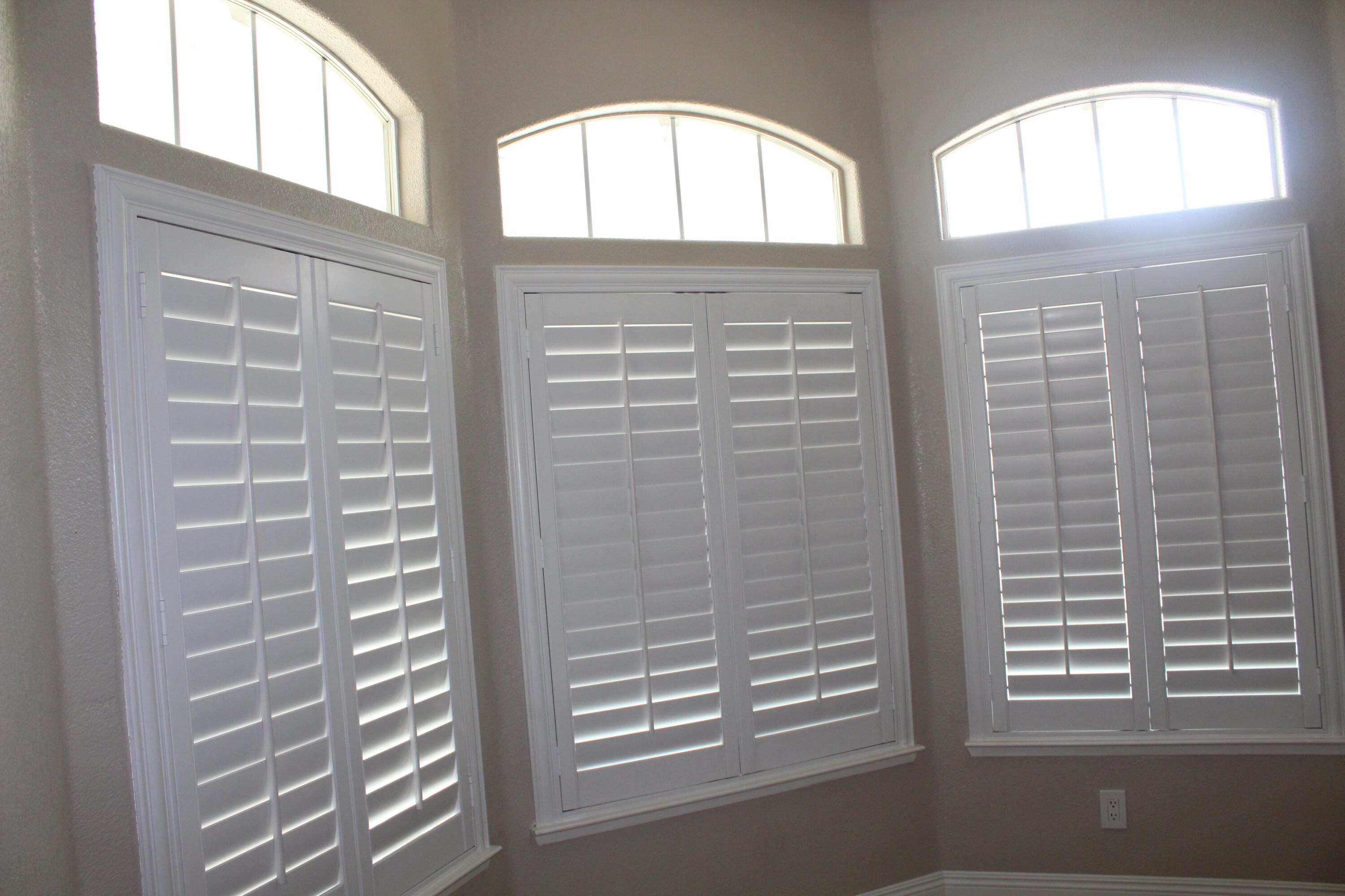 5222 W W Lark Ct, Visalia, CA 93291