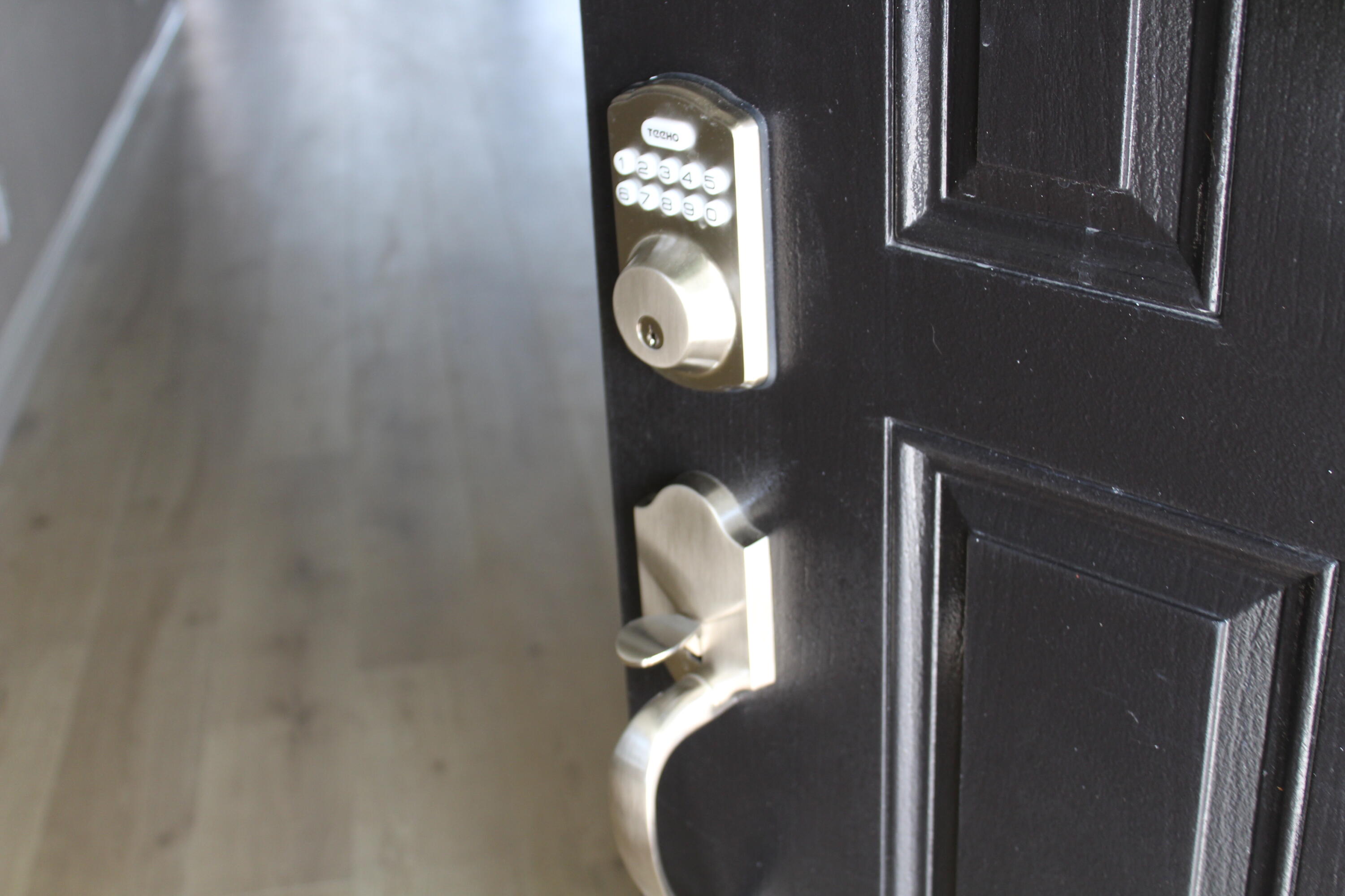 5222 W W Lark Ct, Visalia, CA 93291