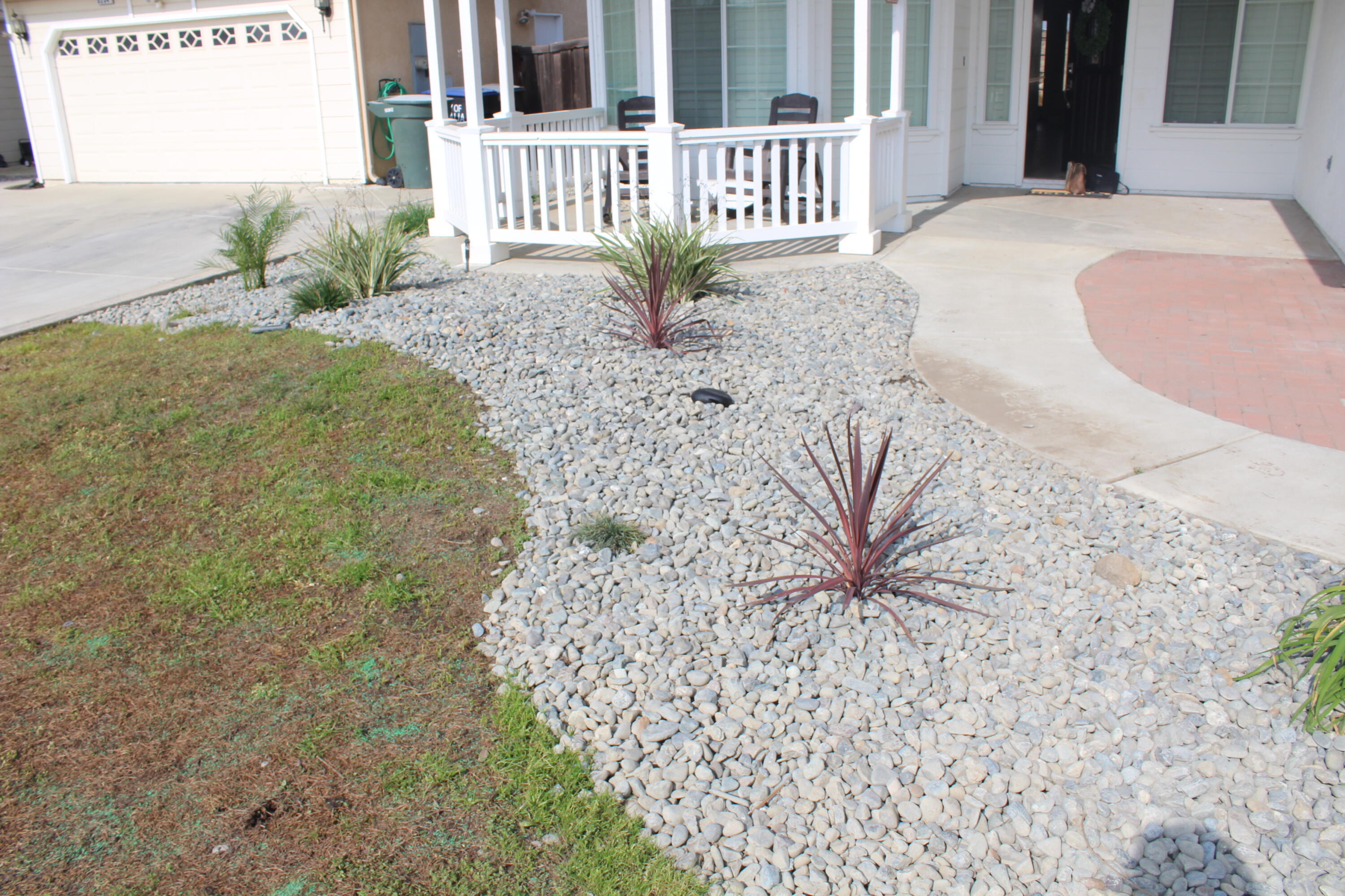 5222 W W Lark Ct, Visalia, CA 93291