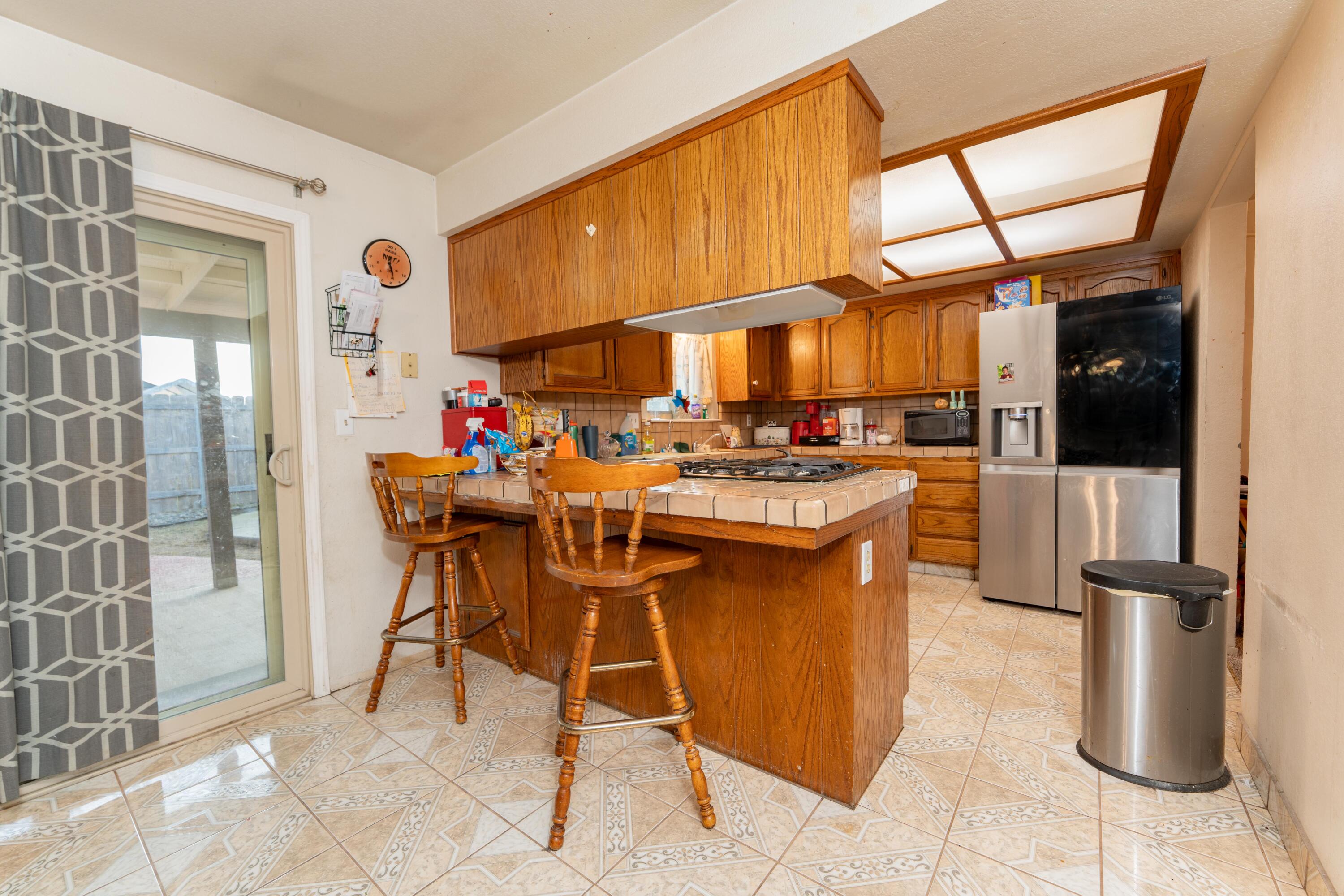 1253 W Jean Ave, Porterville, CA 93257