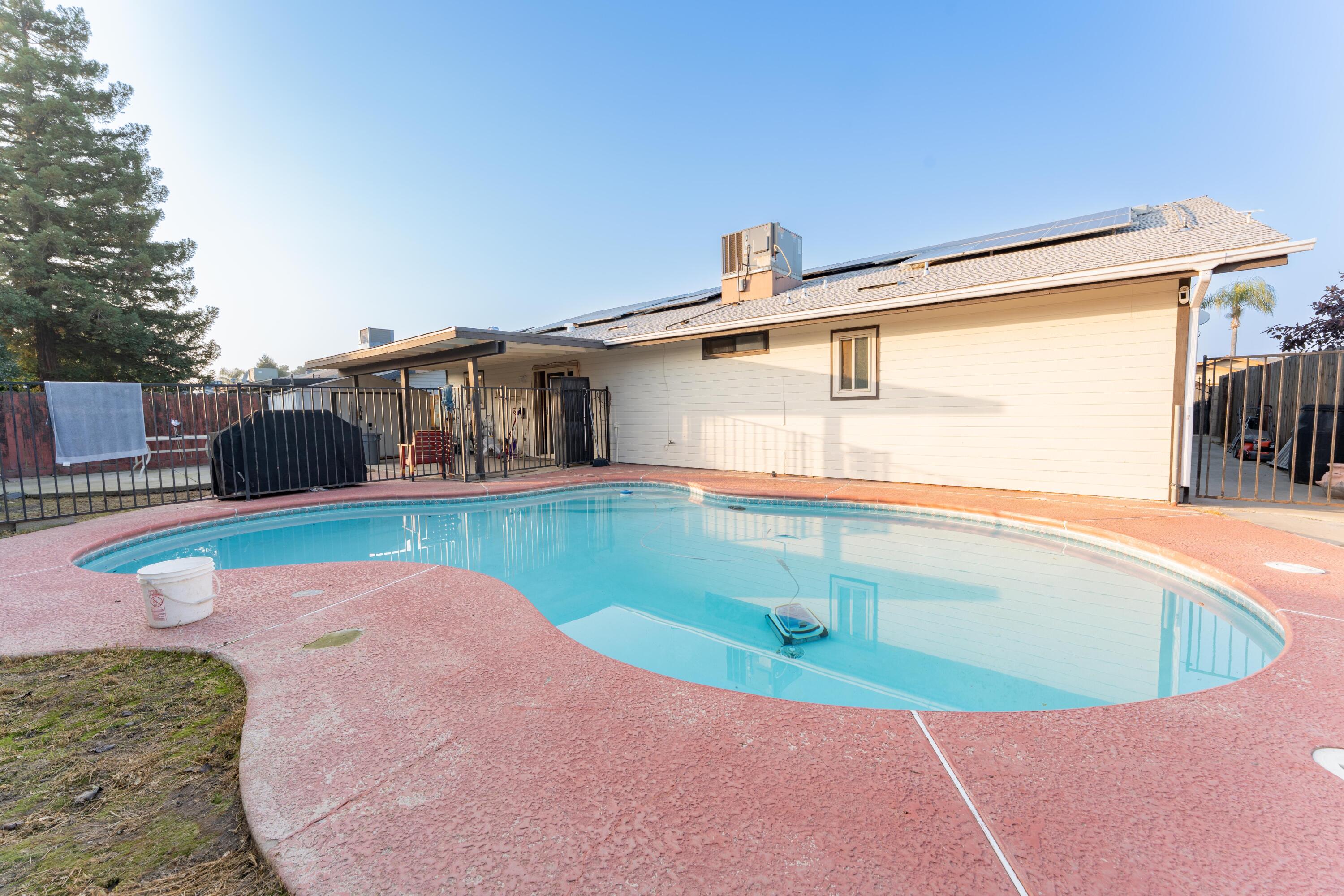 1253 W Jean Ave, Porterville, CA 93257