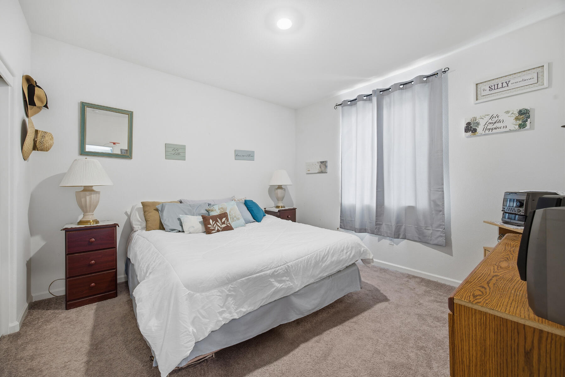 2254 S Lebec St, Visalia, CA 93292