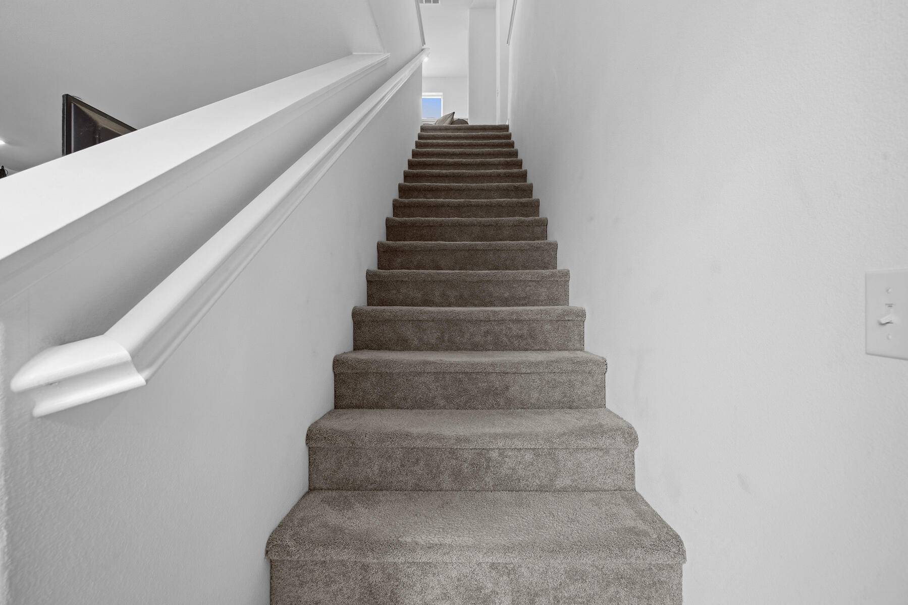 2254 S Lebec St, Visalia, CA 93292