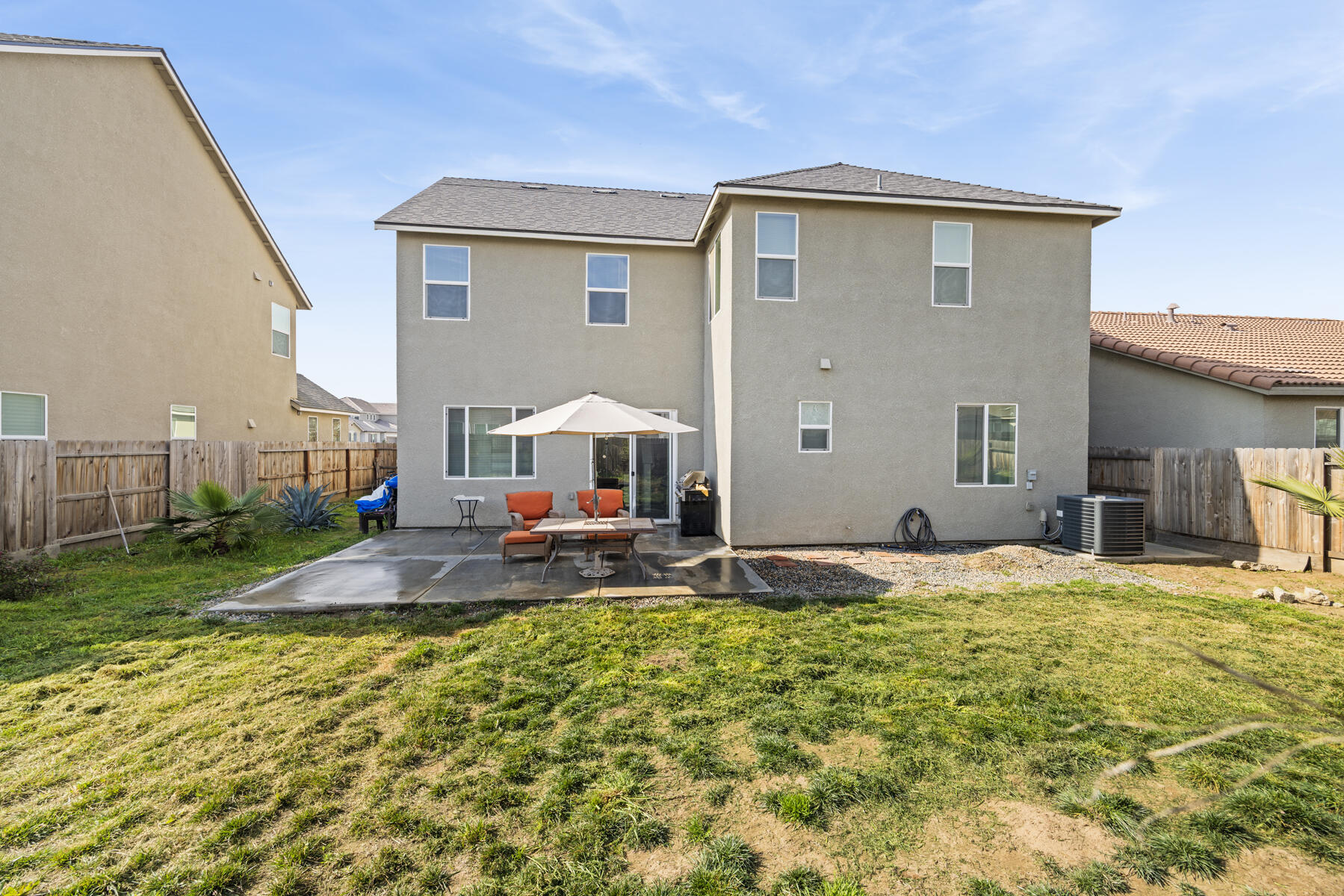 2254 S Lebec St, Visalia, CA 93292