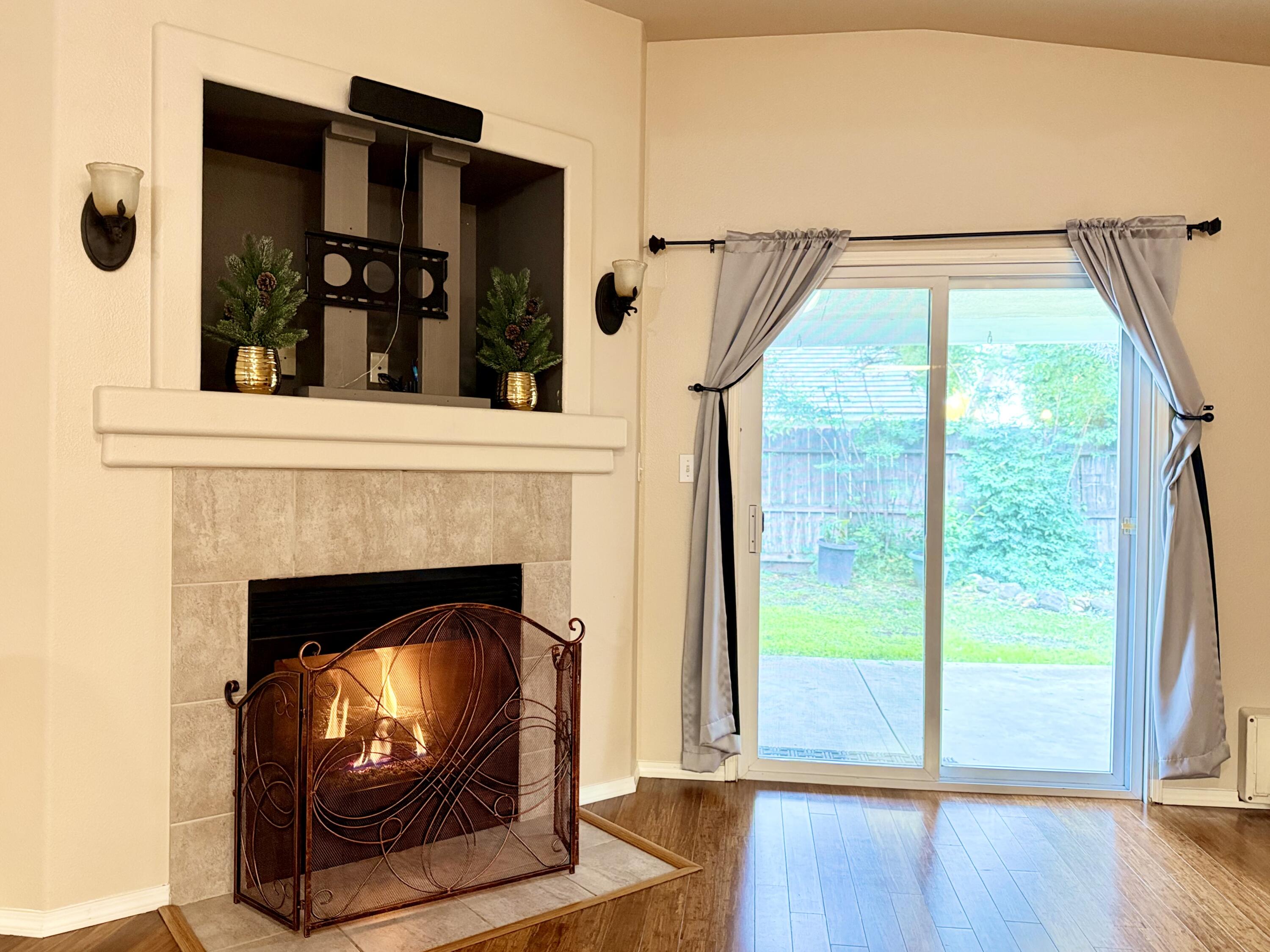 1865 La Vida Ave, Porterville, CA 93257