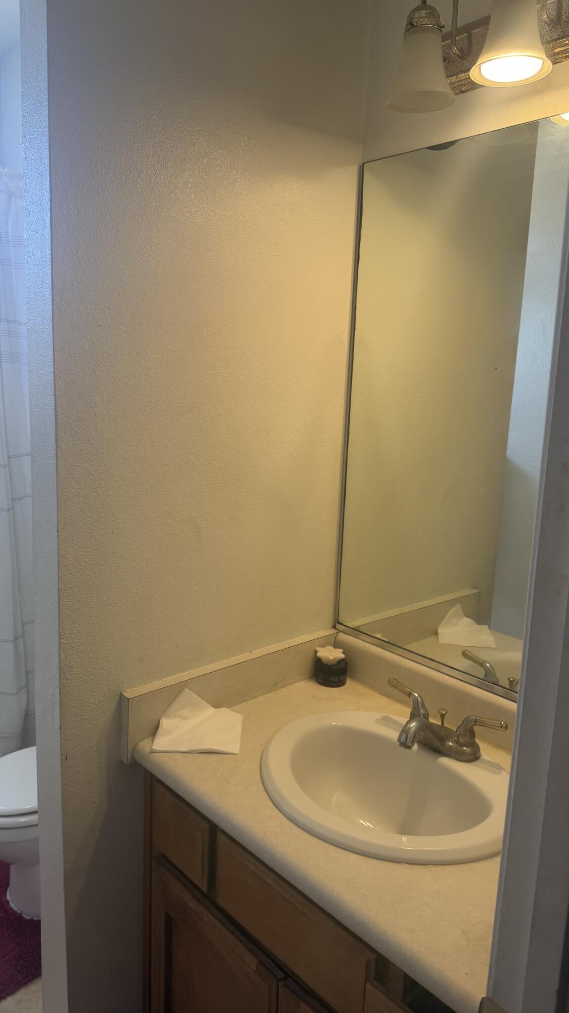 1926 Carnation Ct, Corcoran, CA 93212