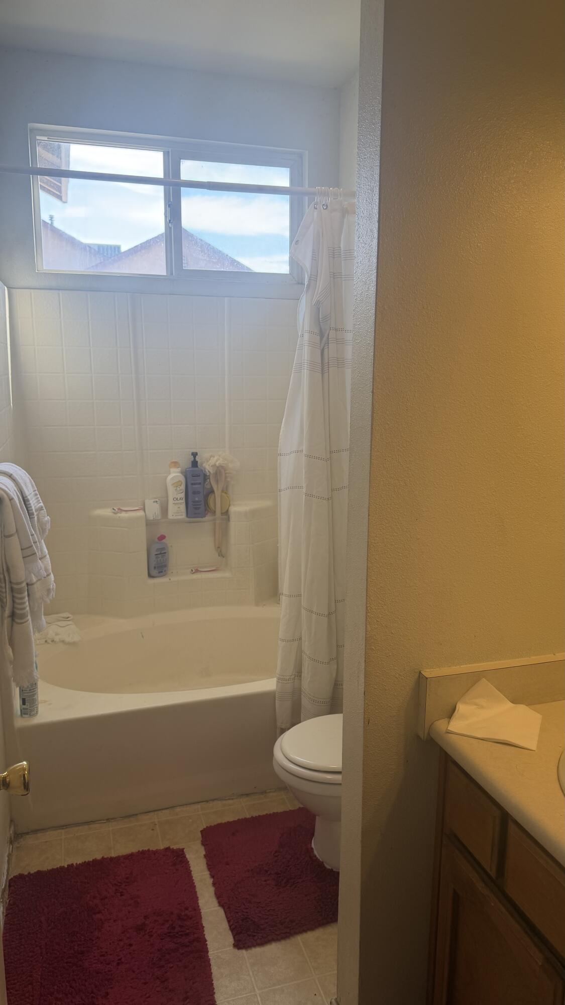 1926 Carnation Ct, Corcoran, CA 93212