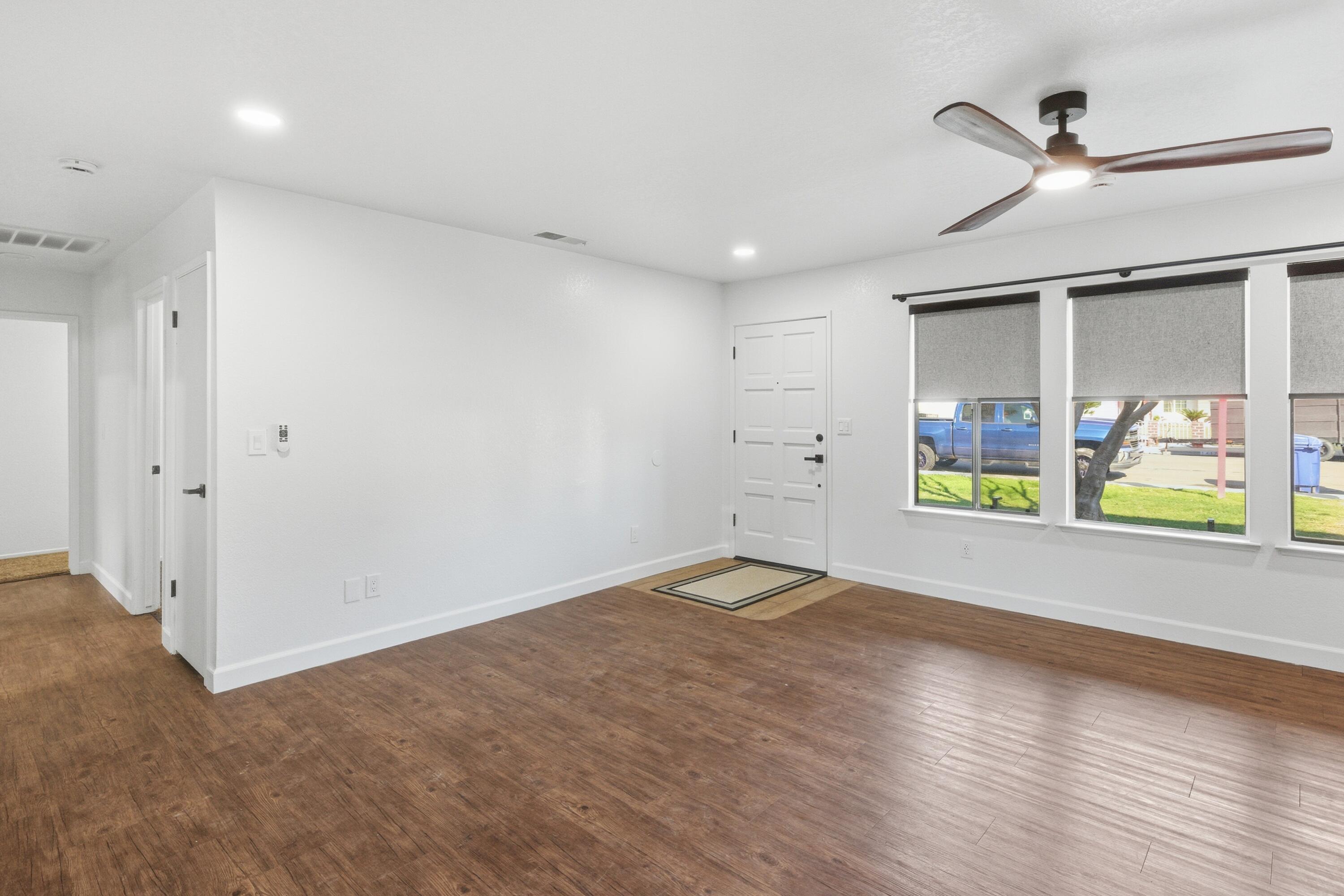 1405 Huntsman Ave, Selma, CA 93662