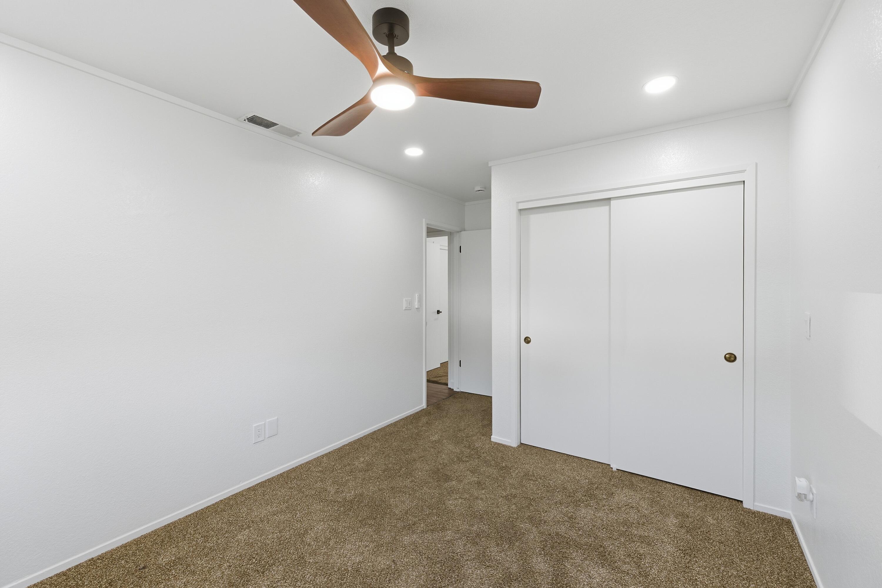 1405 Huntsman Ave, Selma, CA 93662