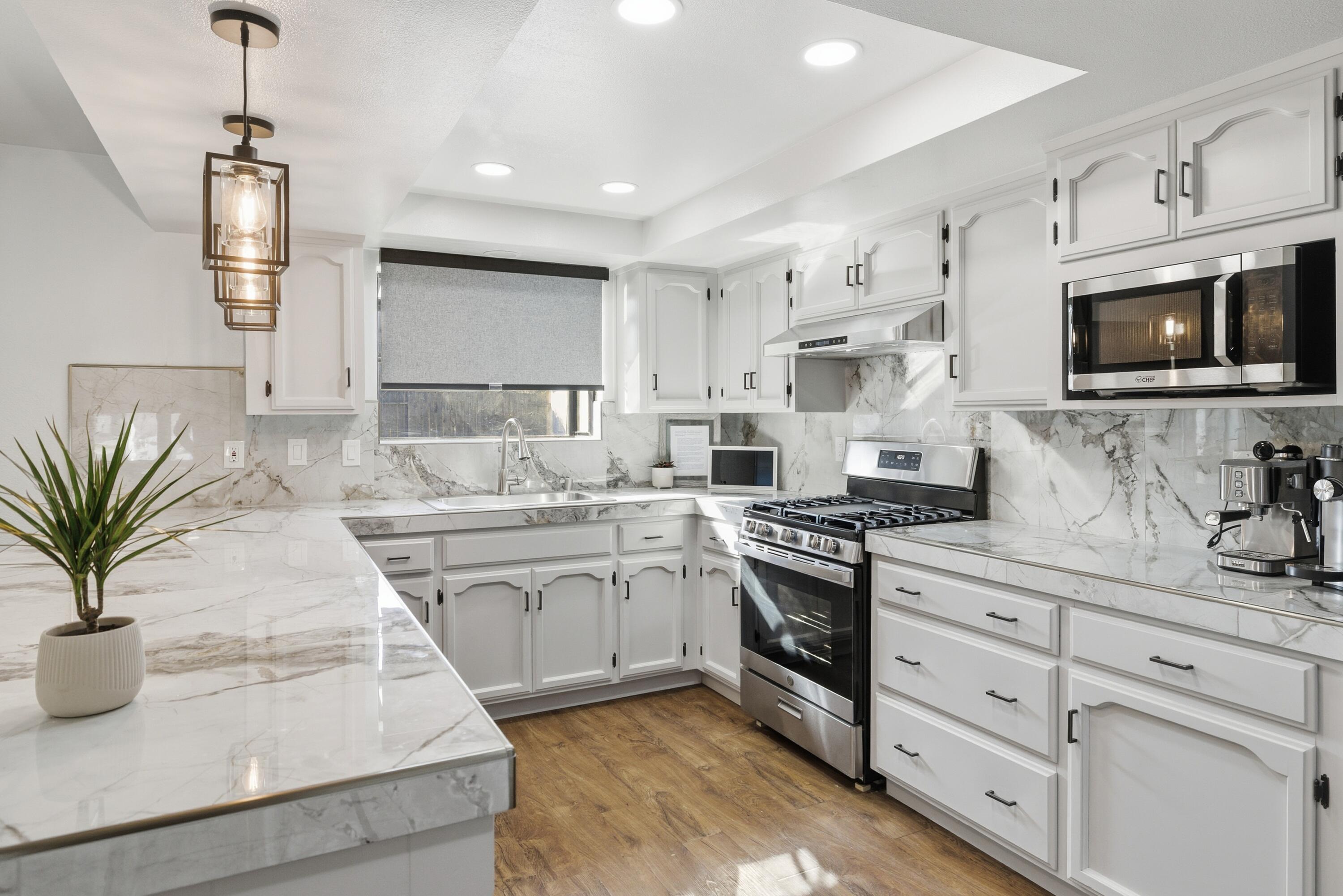 1405 Huntsman Ave, Selma, CA 93662