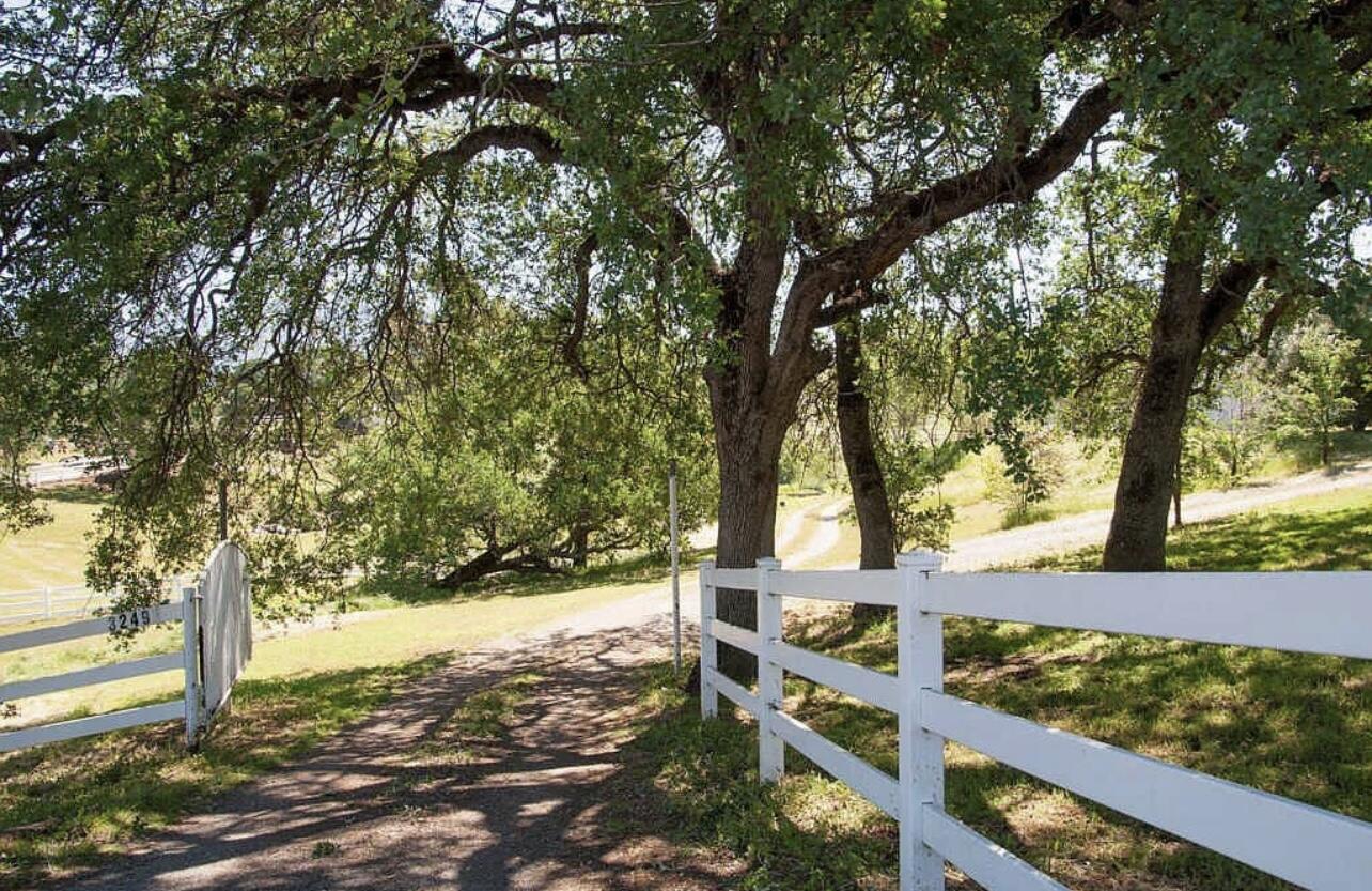 32491 Pleasant Oak Dr, Springville, CA 93265