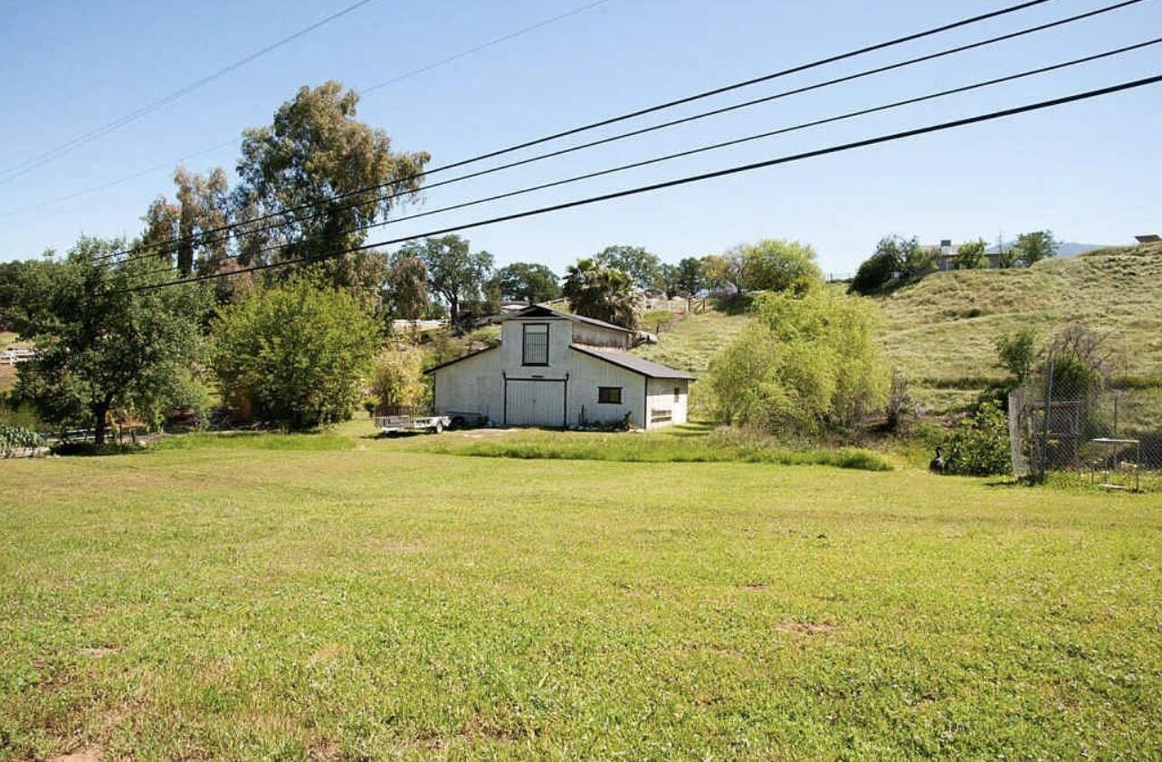 32491 Pleasant Oak Dr, Springville, CA 93265