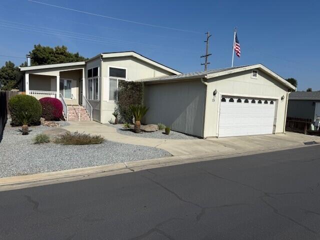 100 S Westwood St #15, Porterville, CA 93257