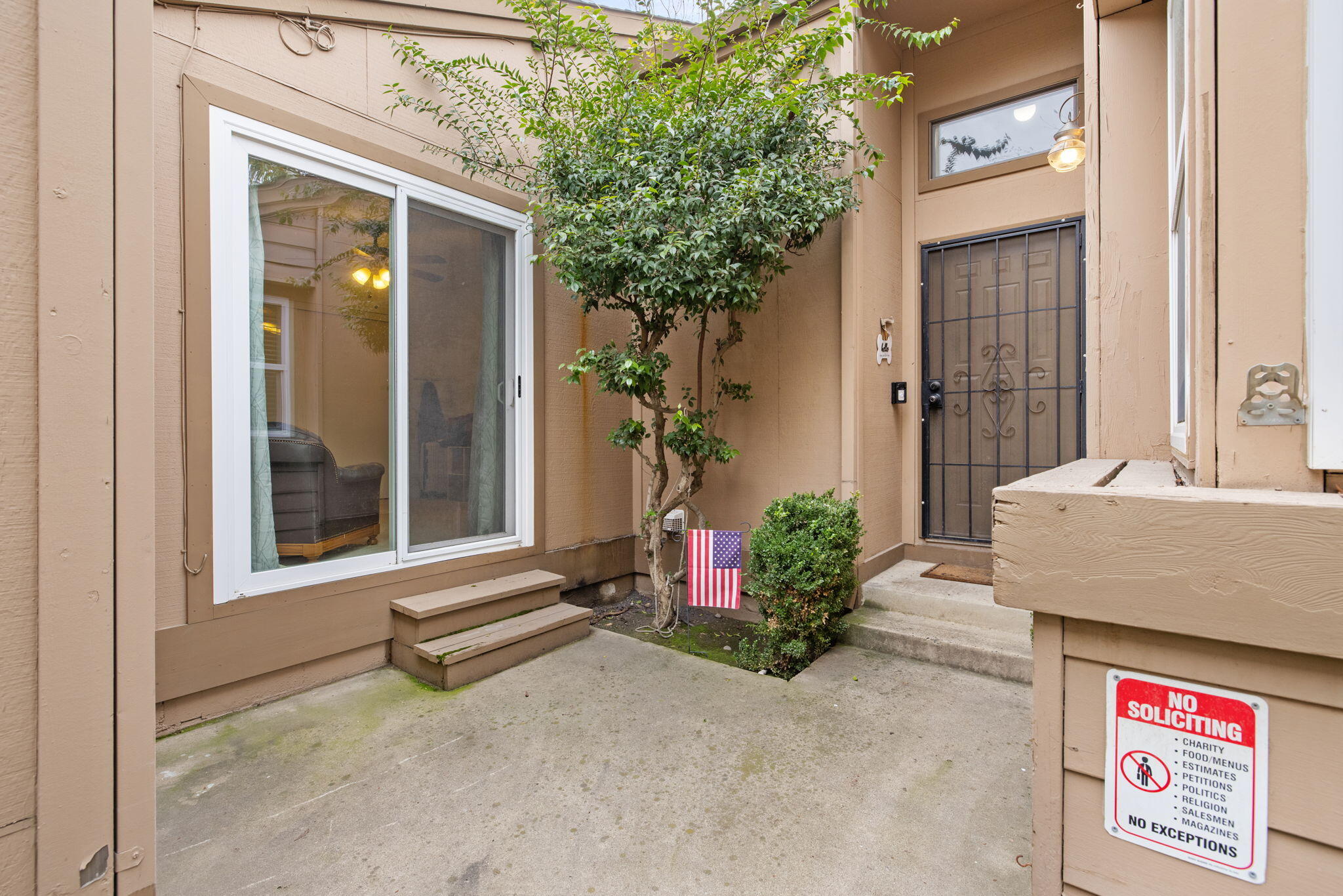 1233 S Kent St, Visalia, CA 93277