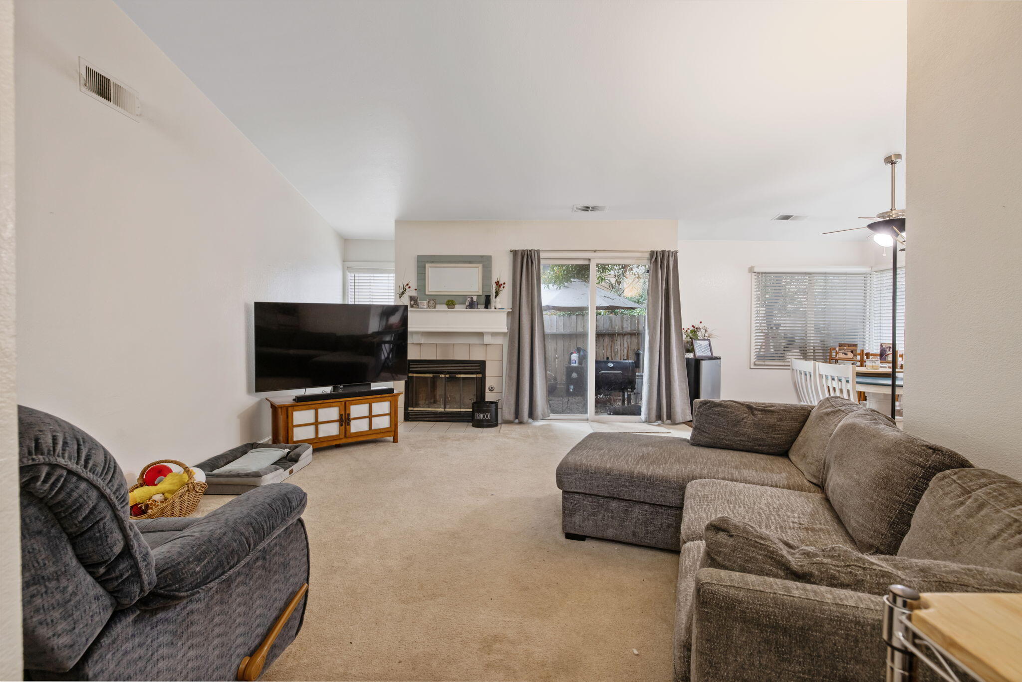 1233 S Kent St, Visalia, CA 93277