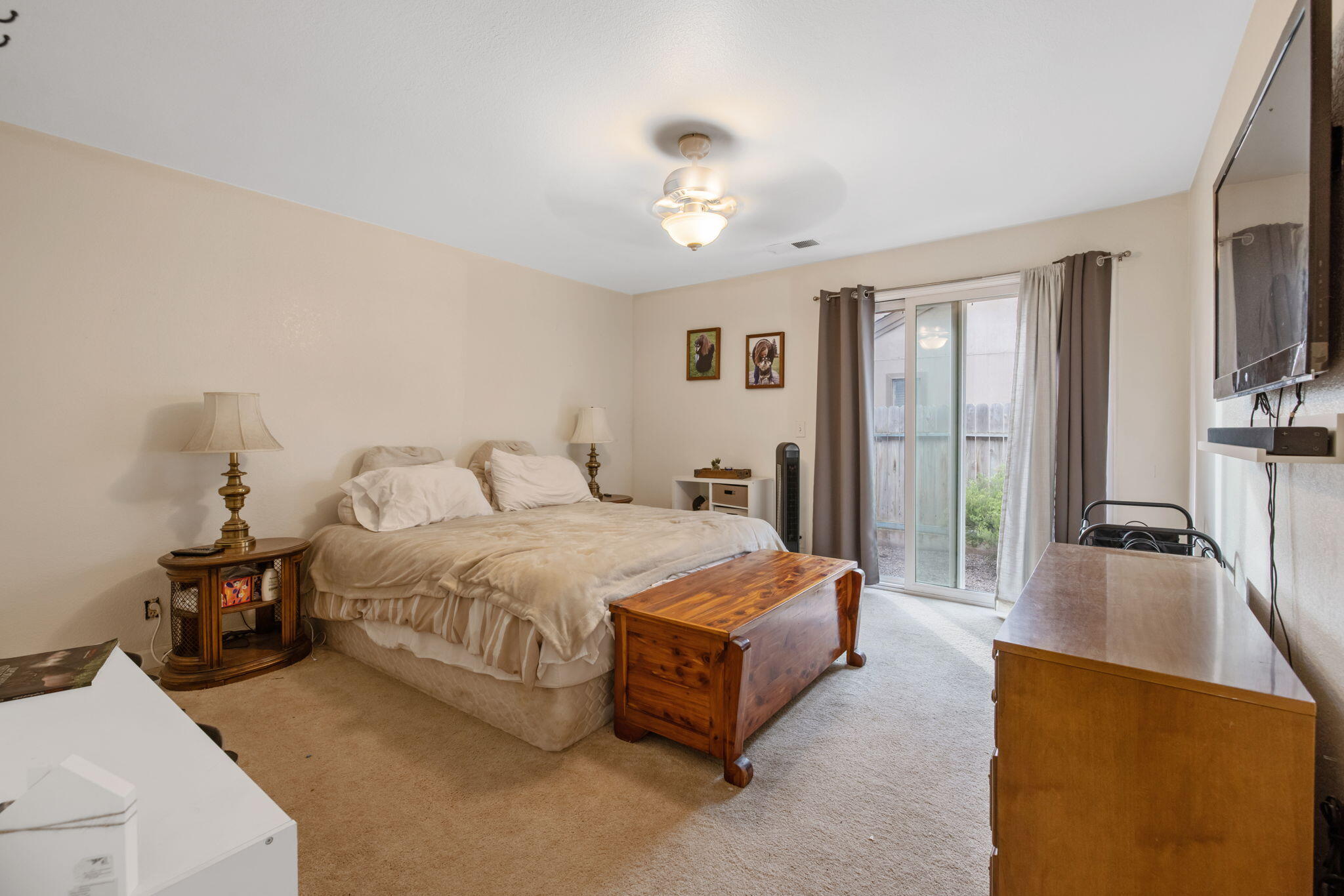 1233 S Kent St, Visalia, CA 93277