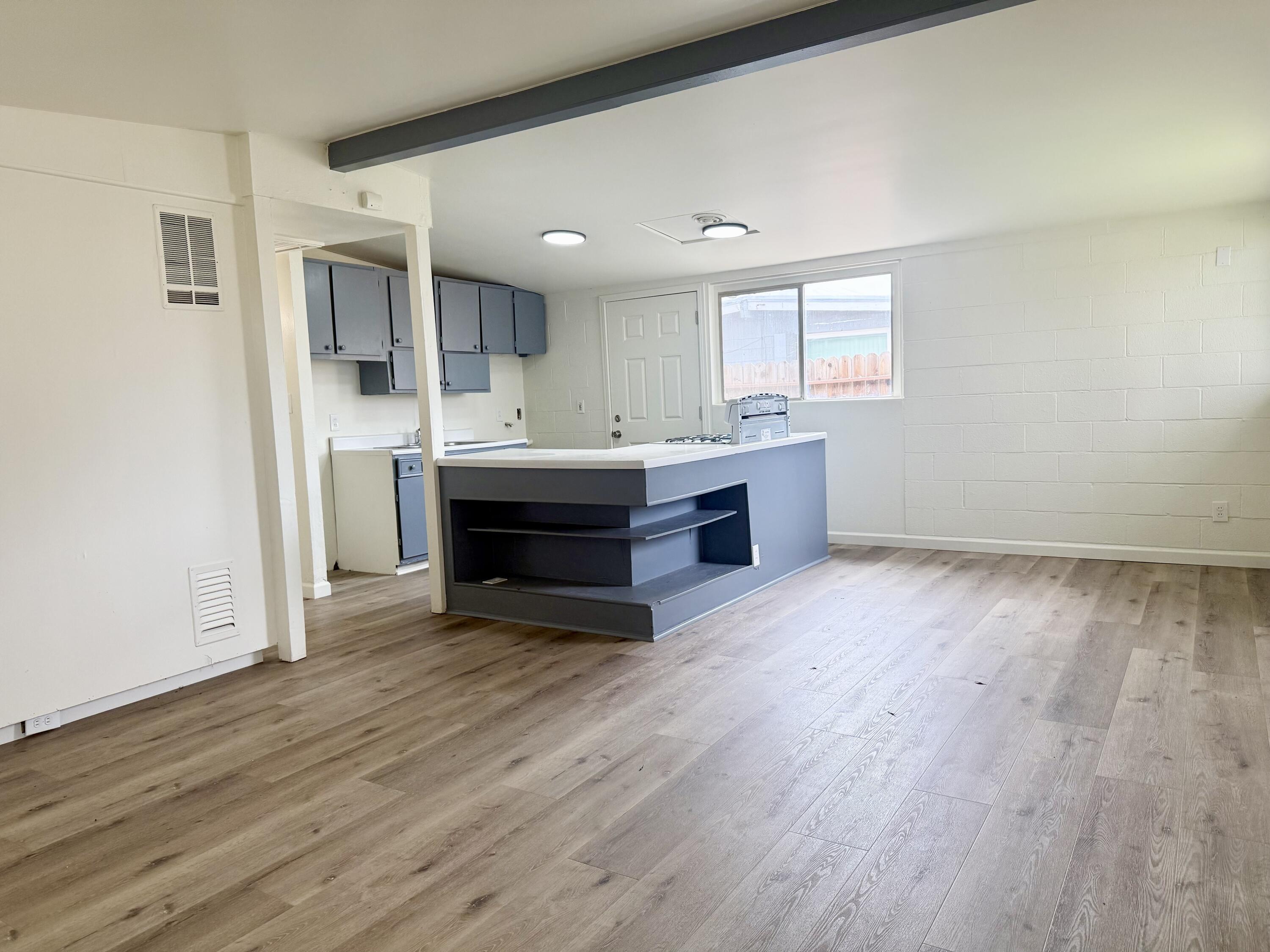 210 Sequoia Dr, Exeter, CA 93221