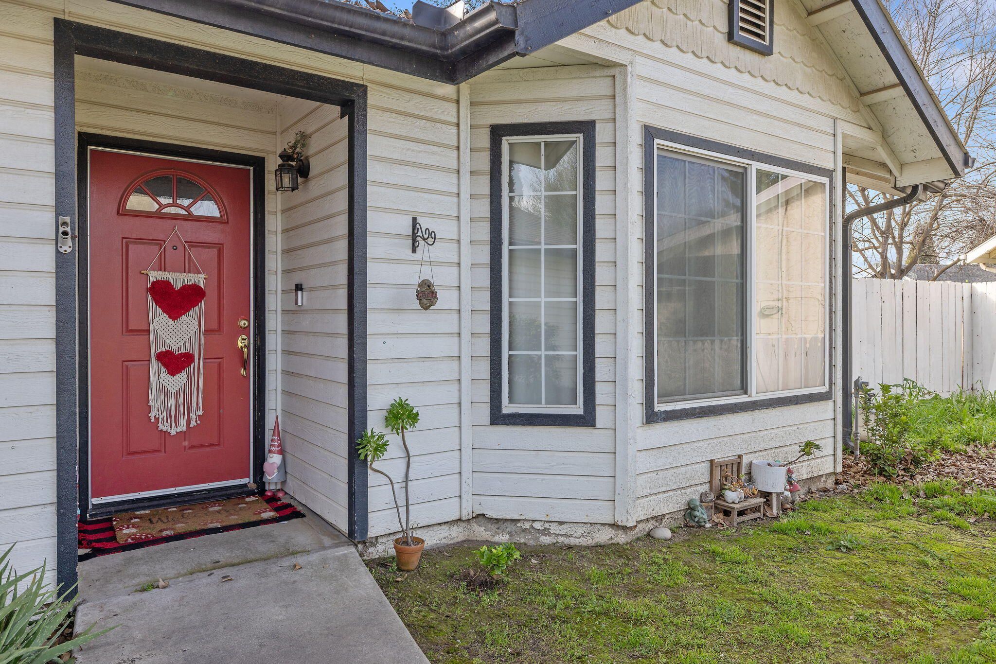 3749 S University St, Visalia, CA 93277